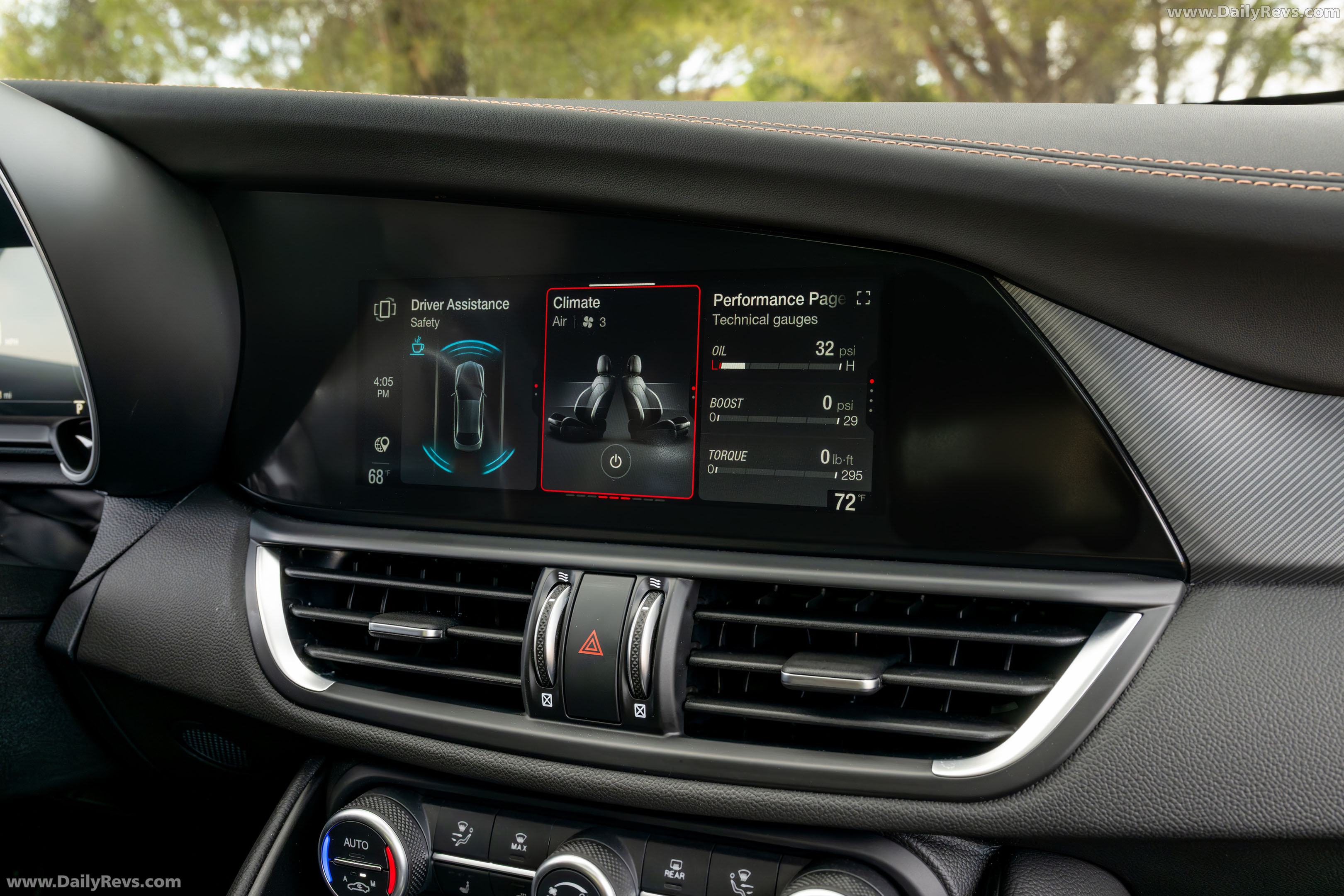 2026 Alfa Romeo Giulia Intensa US Version Interior