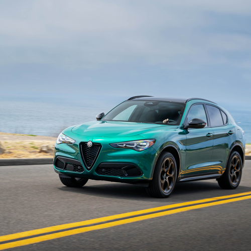 2025 Alfa Romeo Stelvio Intensa US Version Front View