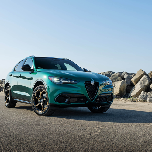 2025 Alfa Romeo Stelvio Intensa US Version Front View