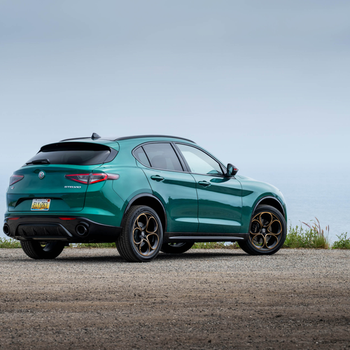 2025 Alfa Romeo Stelvio Intensa US Version Rear View