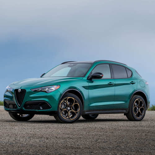 2025 Alfa Romeo Stelvio Intensa US Version Side View