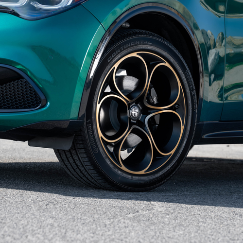 2025 Alfa Romeo Stelvio Intensa US Version Exterior