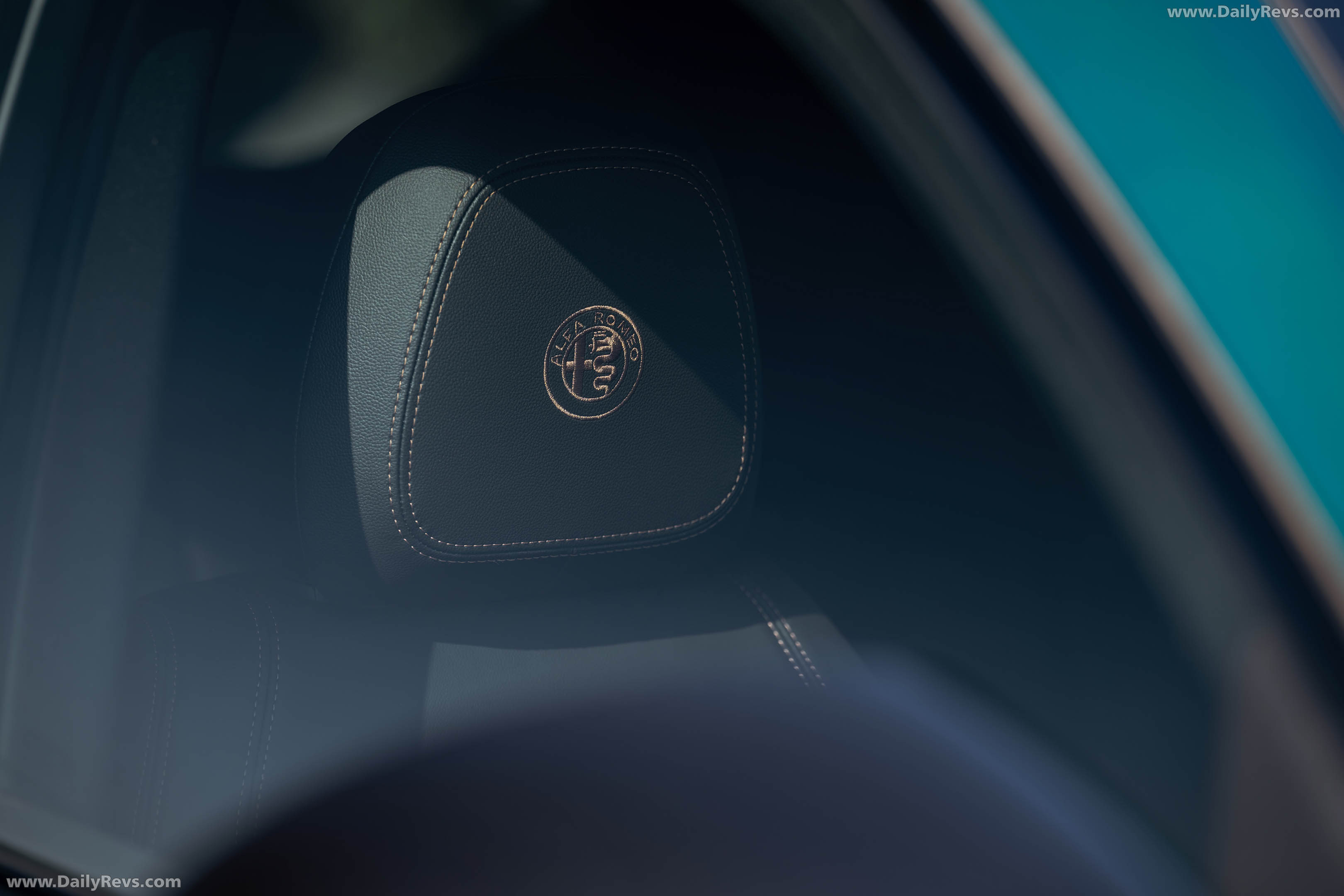 2025 Alfa Romeo Stelvio Intensa US Version Exterior