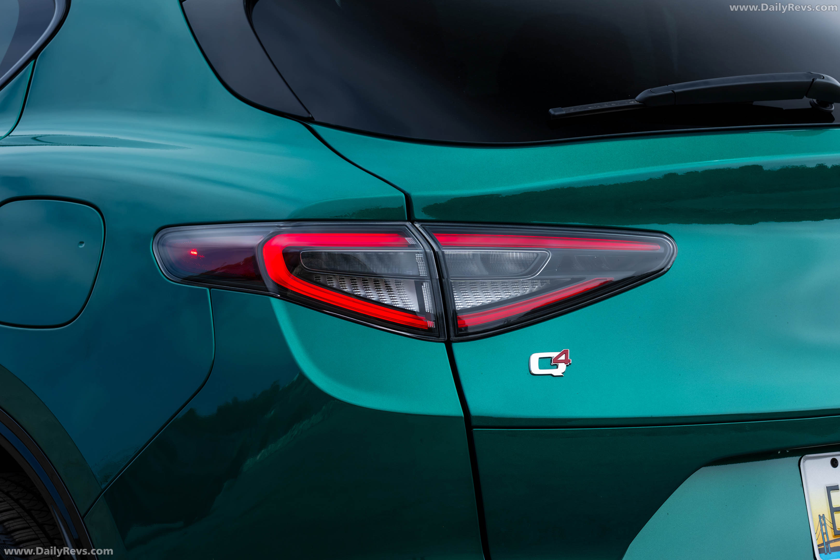 2025 Alfa Romeo Stelvio Intensa US Version Exterior