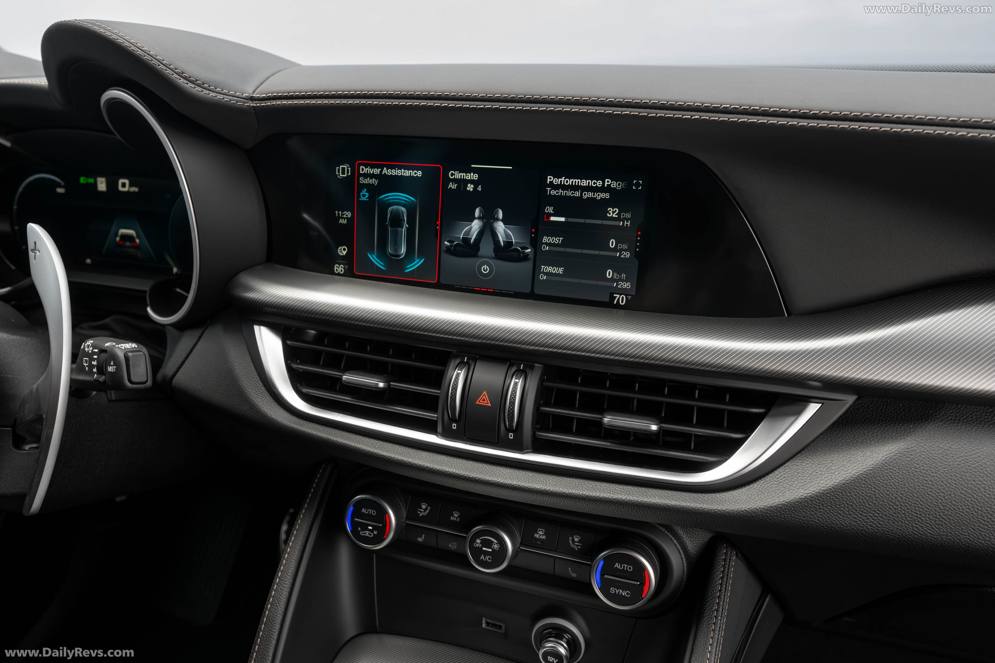2025 Alfa Romeo Stelvio Intensa US Version Interior