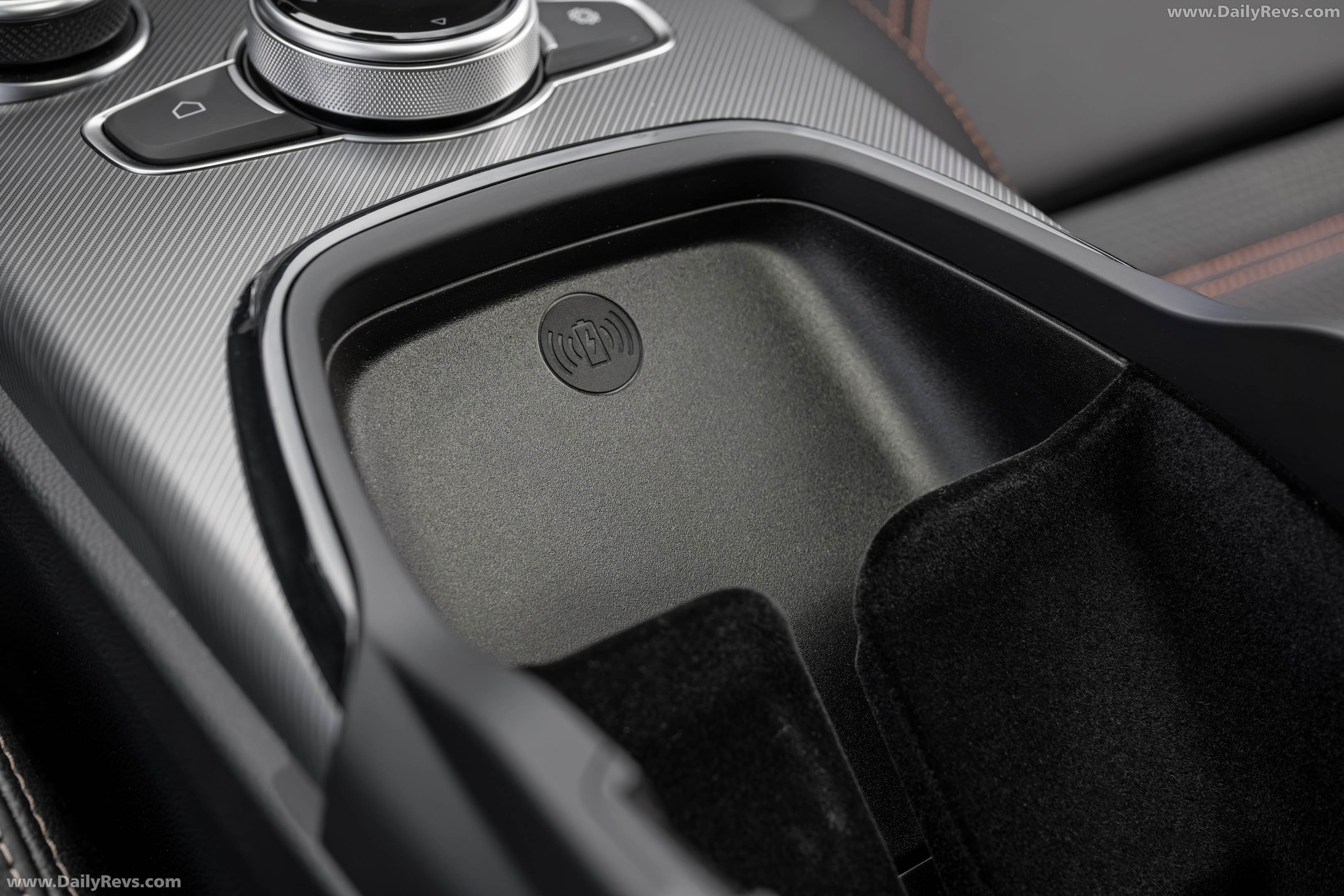 2025 Alfa Romeo Stelvio Intensa US Version Interior