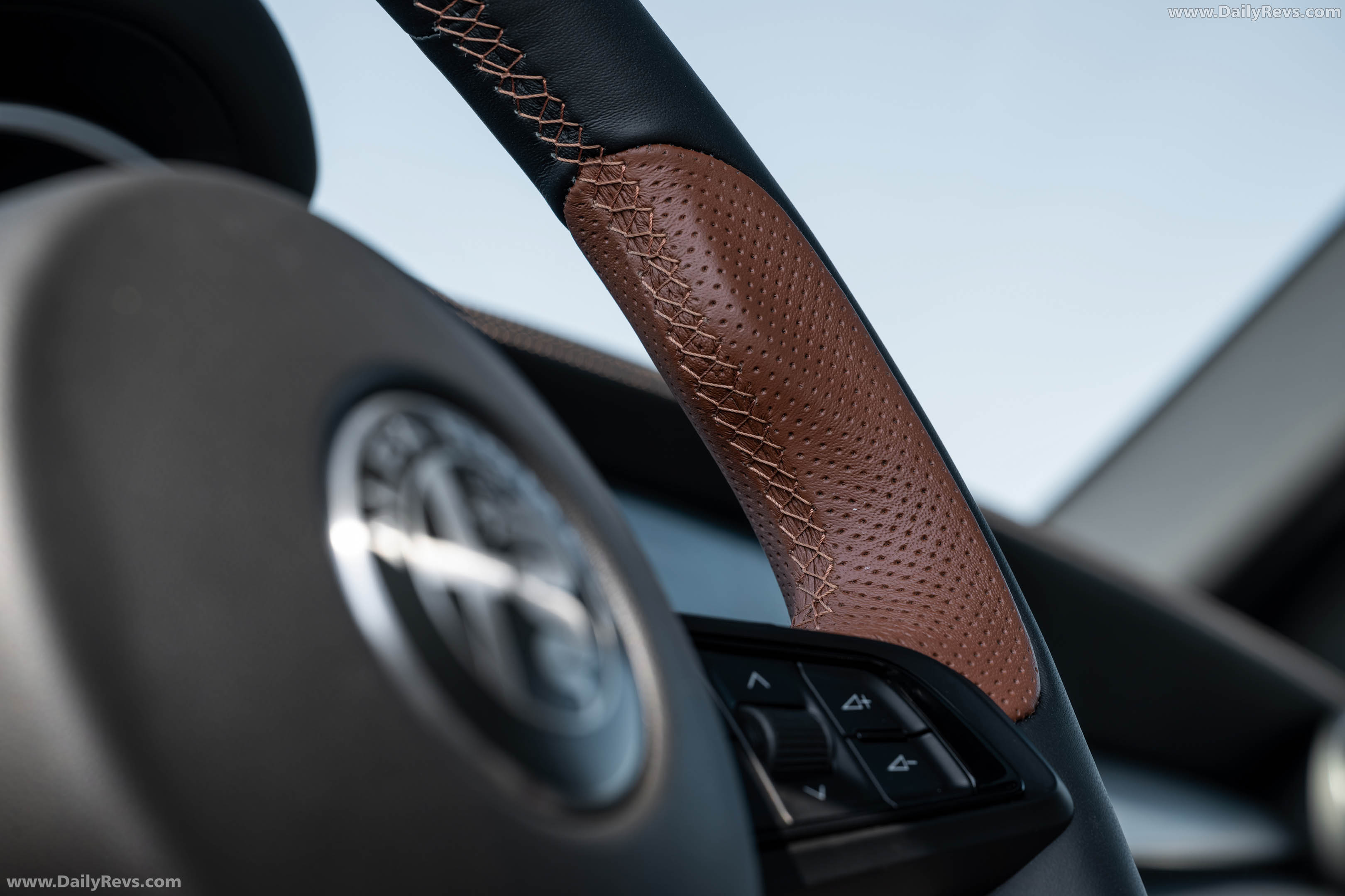 2025 Alfa Romeo Stelvio Intensa US Version Interior