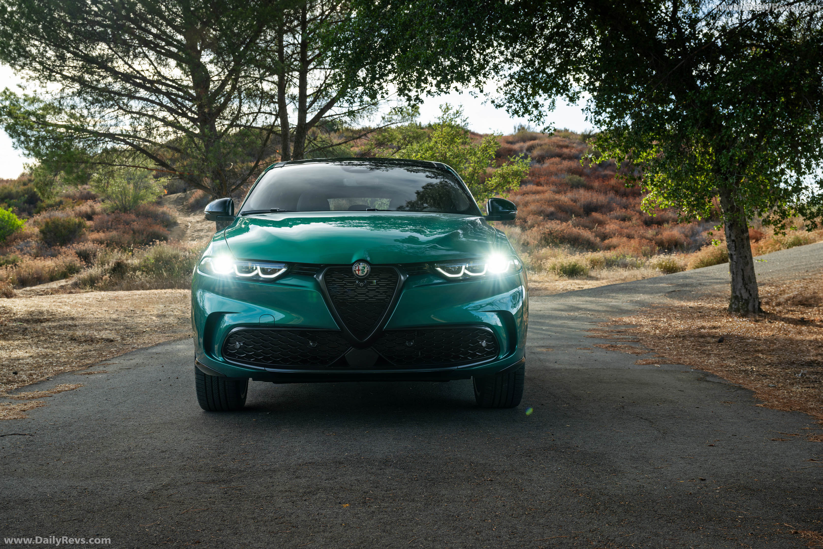 2025 Alfa Romeo Tonale Intensa US Version Front View