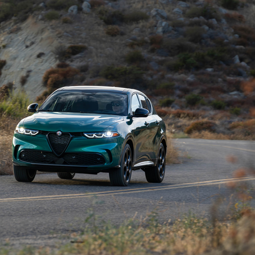 2025 Alfa Romeo Tonale Intensa US Version Front View