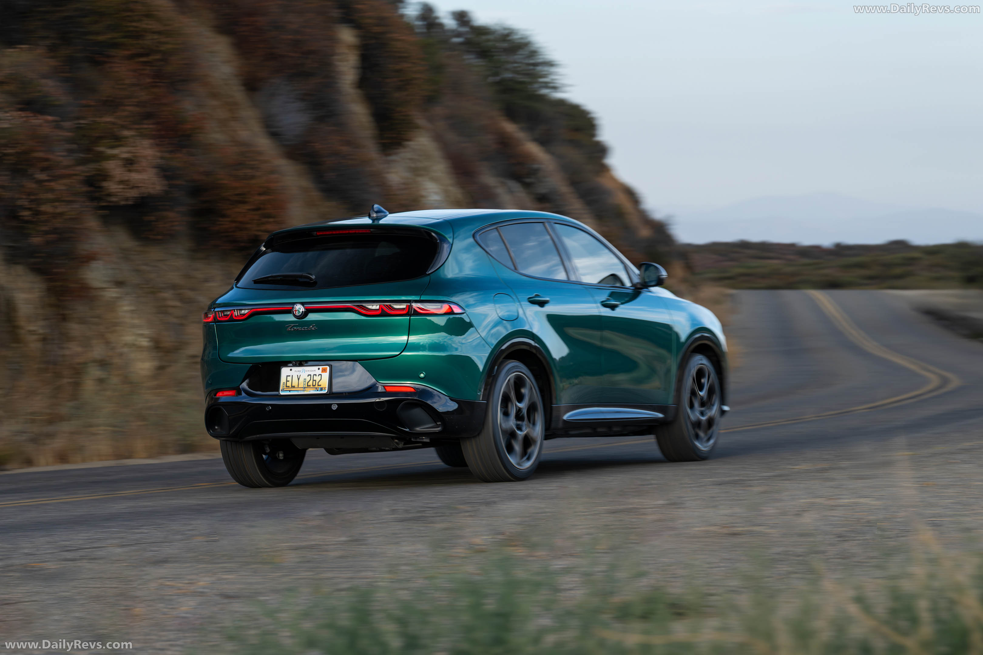 2025 Alfa Romeo Tonale Intensa US Version Rear View