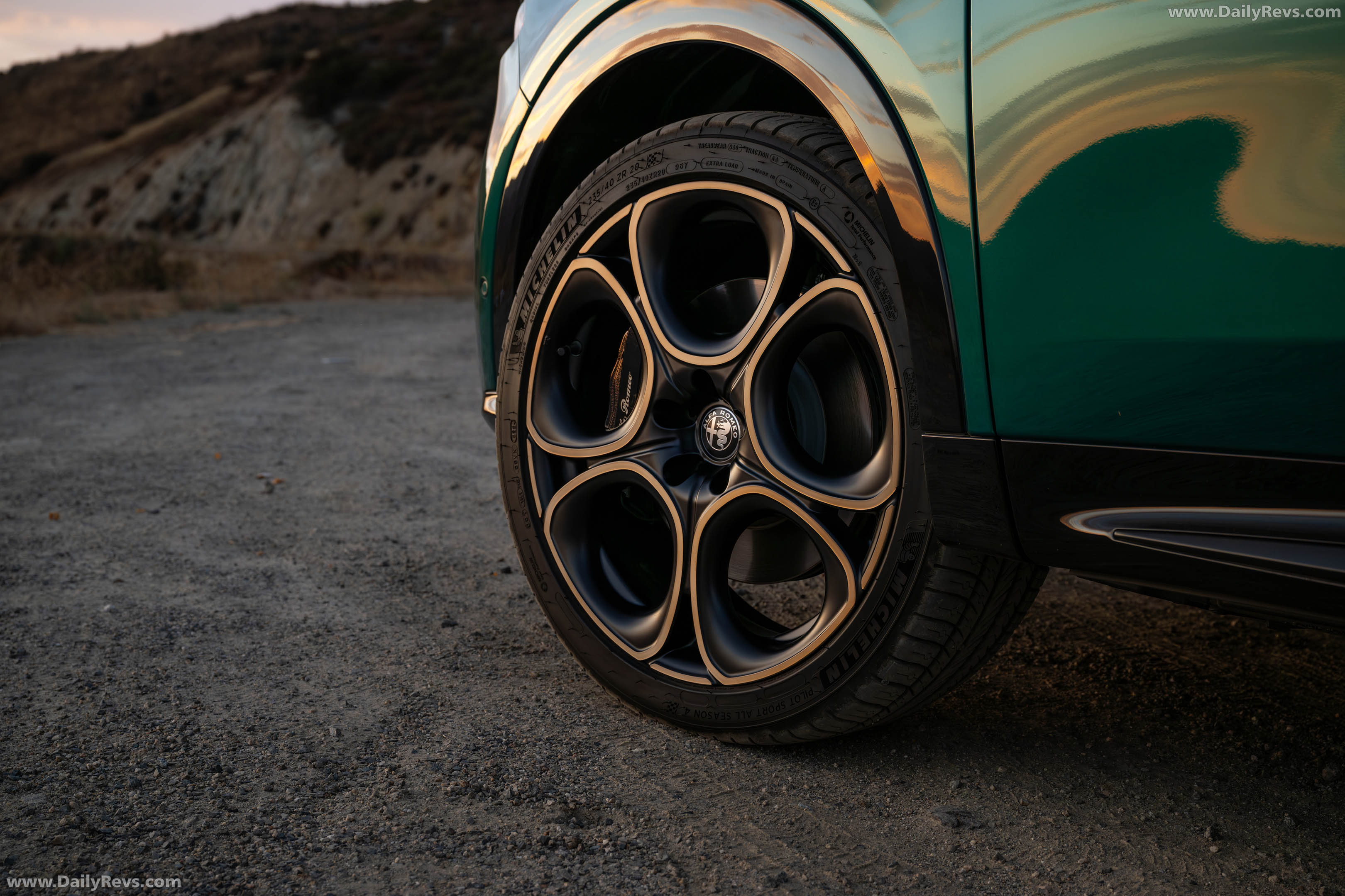 2025 Alfa Romeo Tonale Intensa US Version Exterior