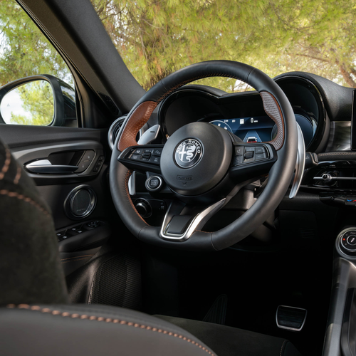 2025 Alfa Romeo Tonale Intensa US Version Interior