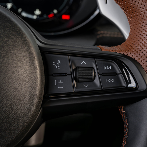2025 Alfa Romeo Tonale Intensa US Version Interior