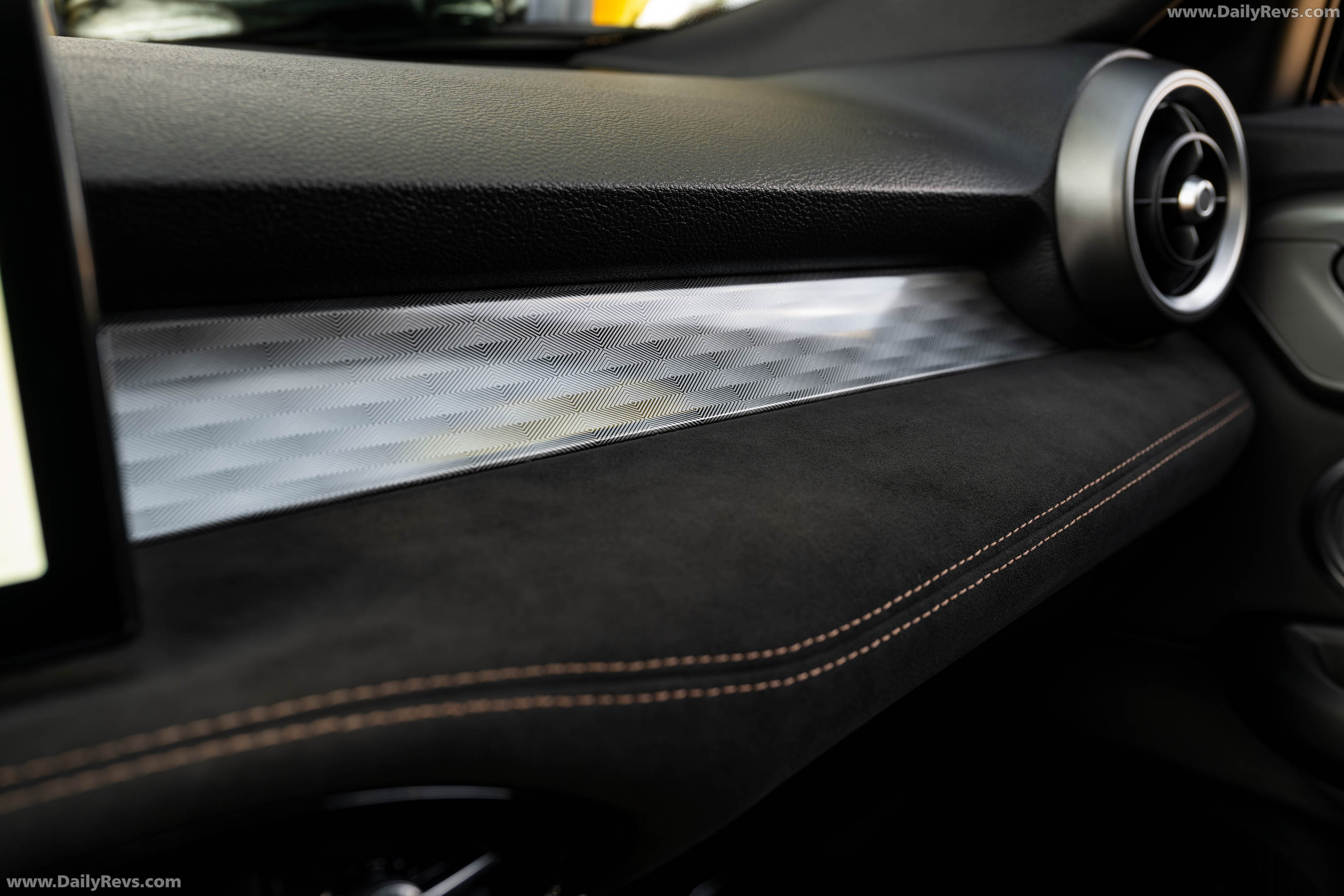 2025 Alfa Romeo Tonale Intensa US Version Interior