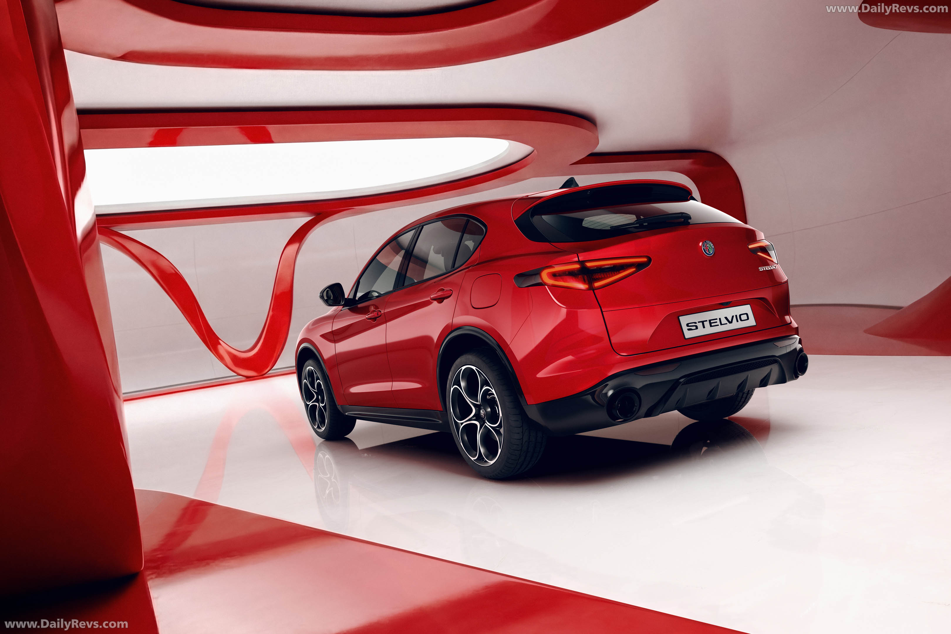 2026 Alfa Romeo Stelvio Performance Pack Rear View
