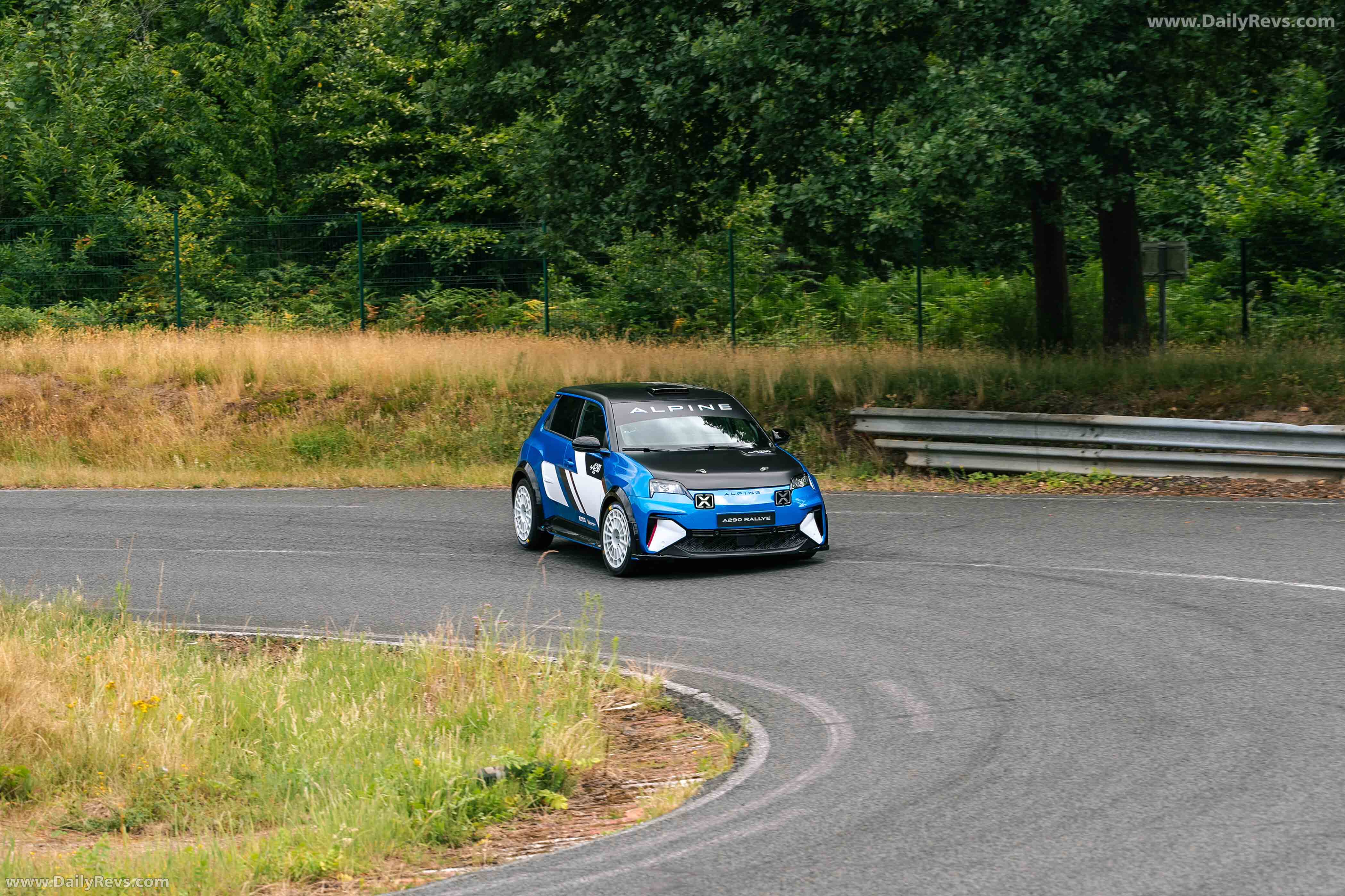 2026 Alpine A290 Rallye Front View