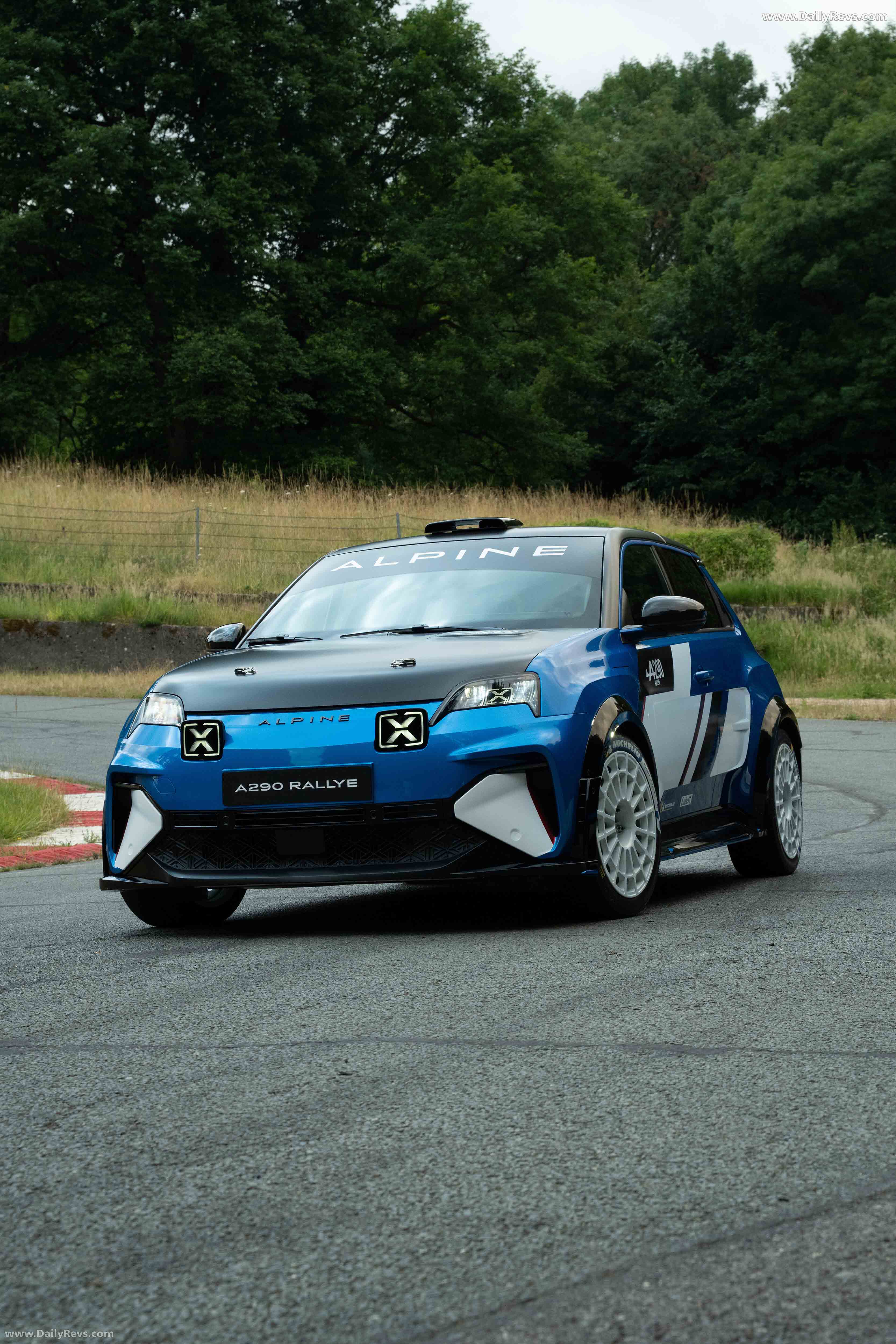 2026 Alpine A290 Rallye Front View