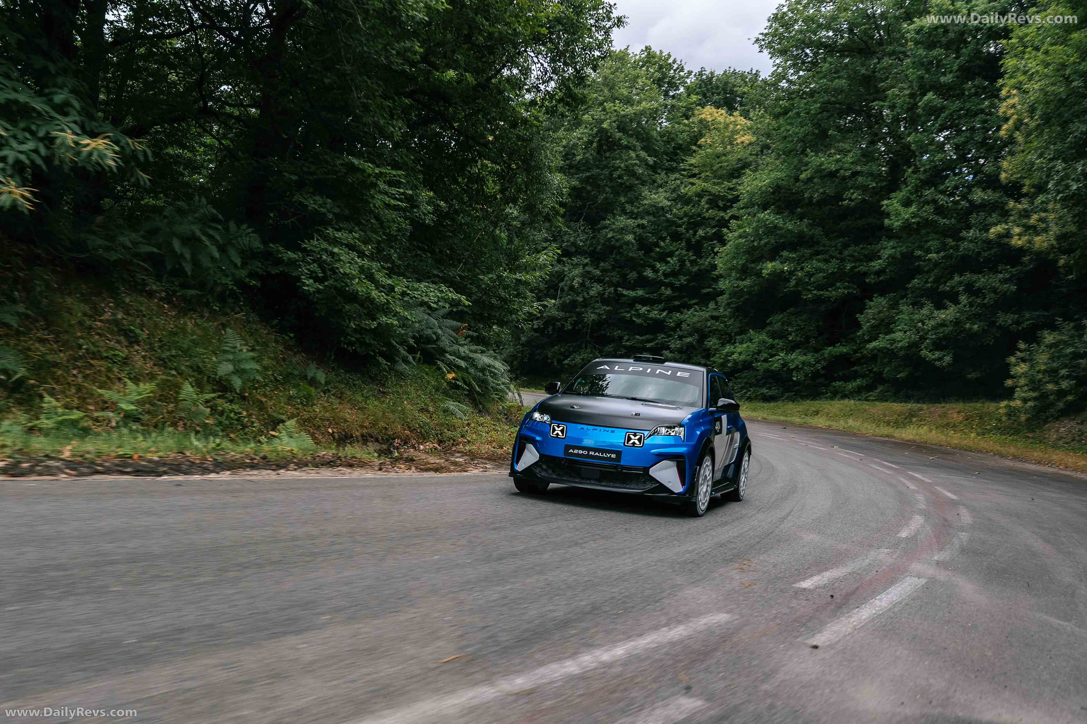 2026 Alpine A290 Rallye Front View