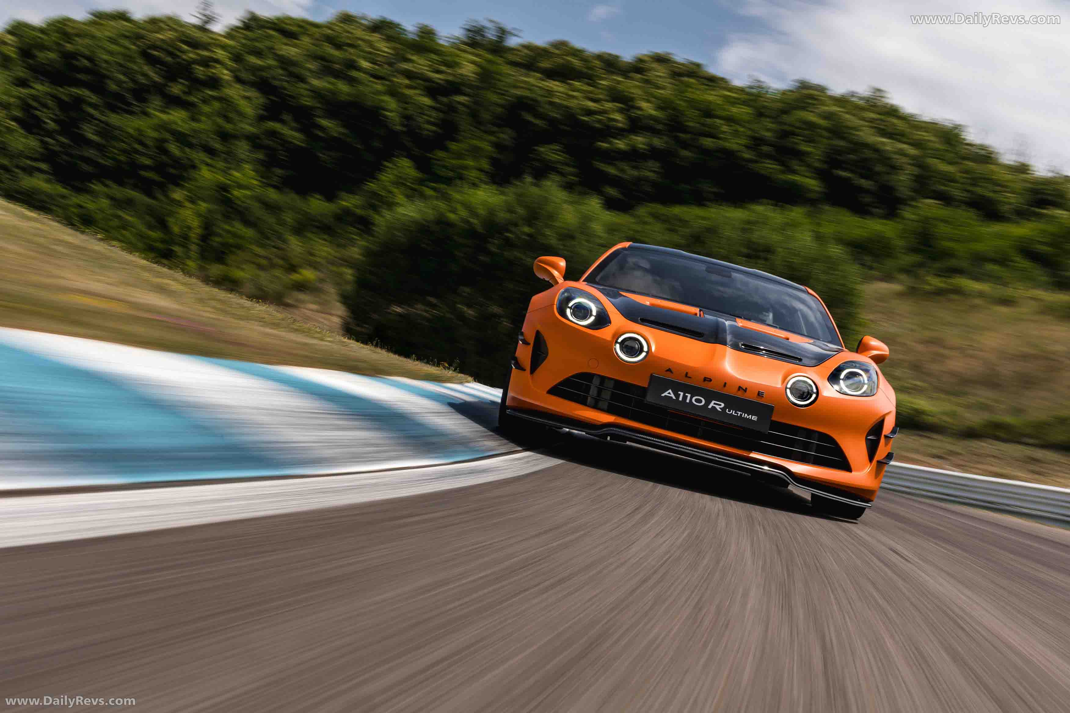 2026 Alpine A110 R Ultime Front View