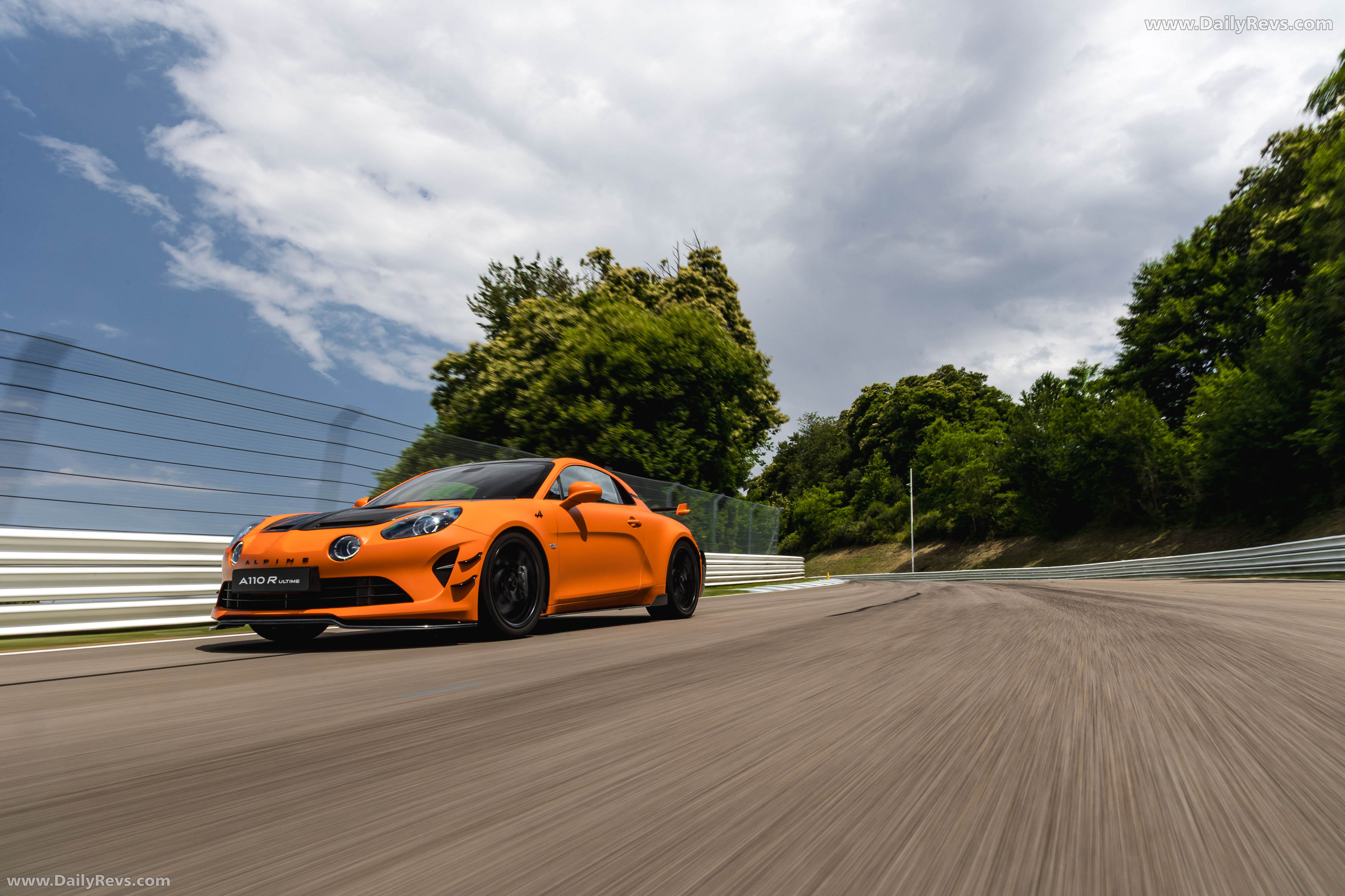 2026 Alpine A110 R Ultime Front View