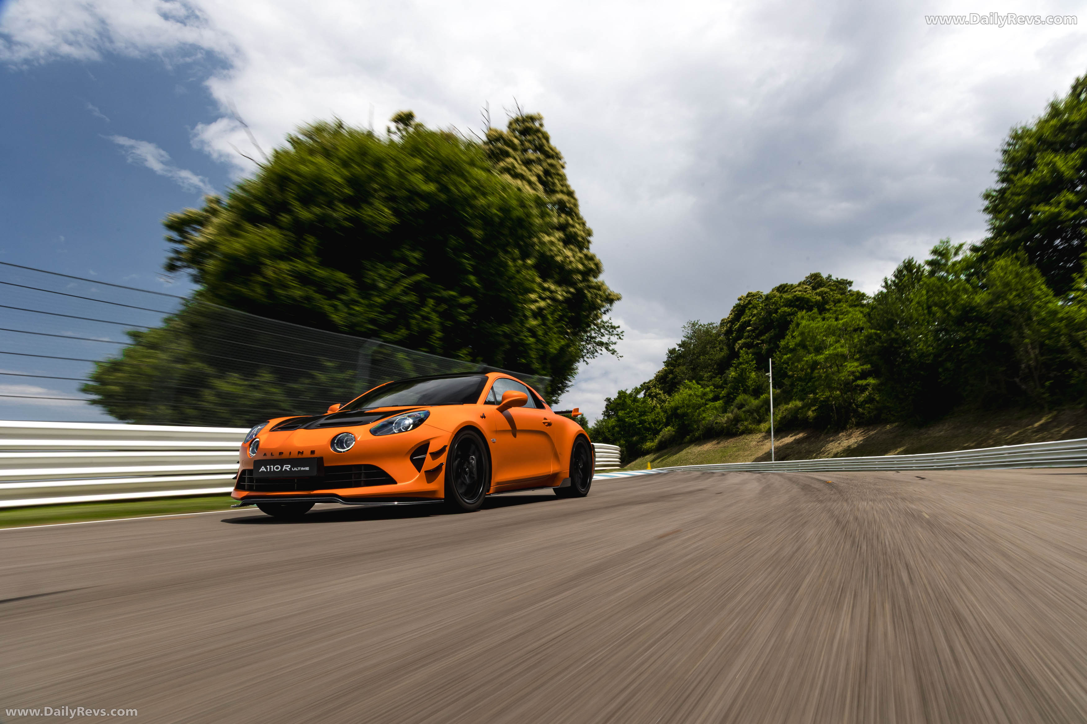2026 Alpine A110 R Ultime Front View