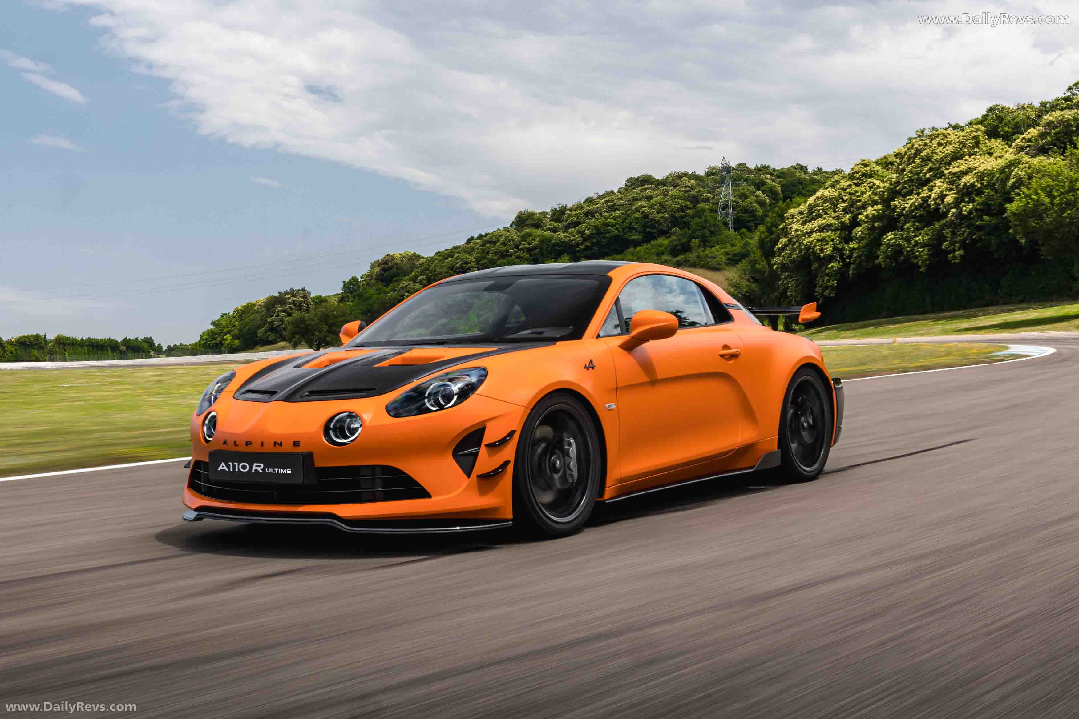 2026 Alpine A110 R Ultime Front View