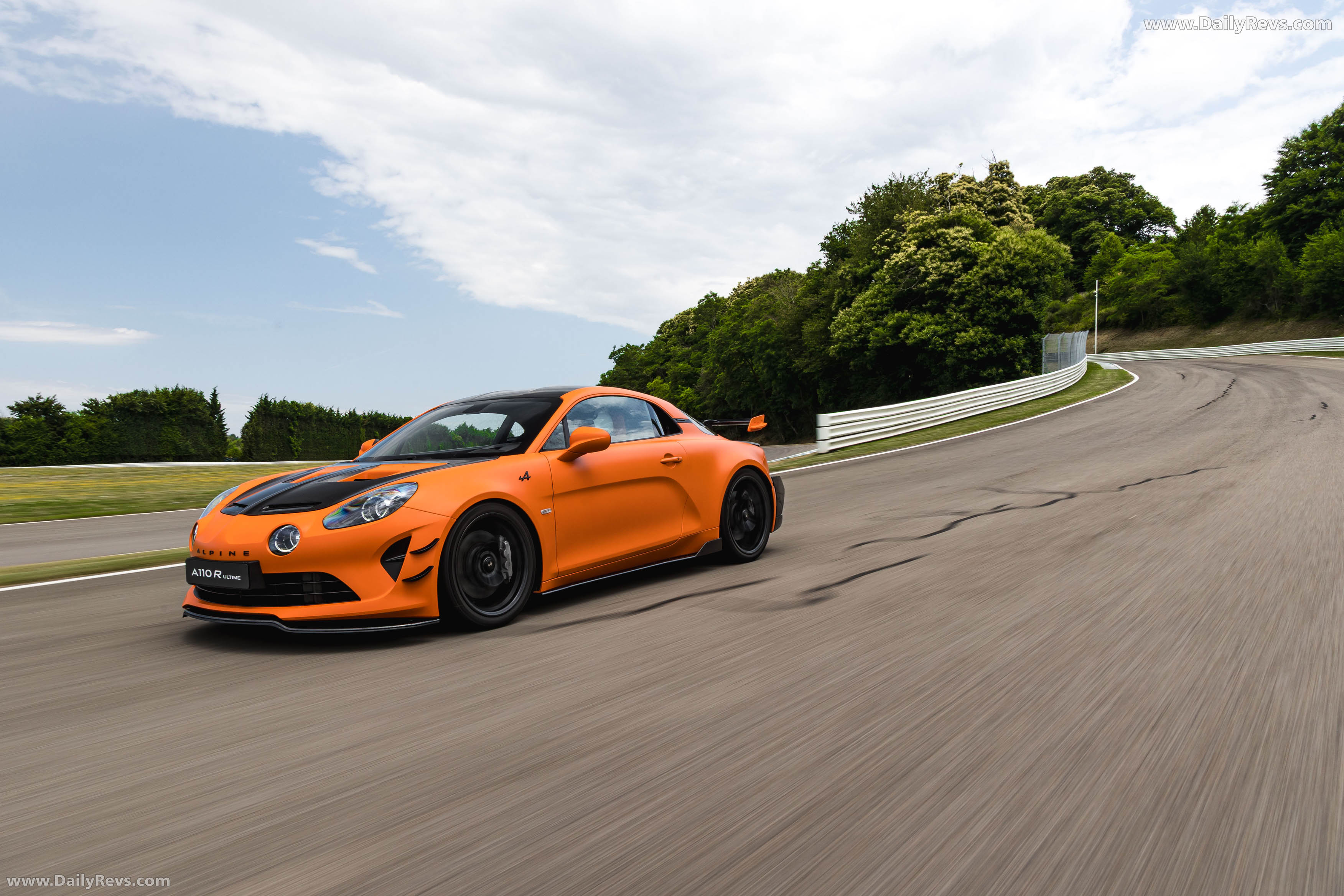 2026 Alpine A110 R Ultime Front View