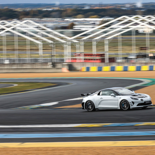 2026 Alpine A110 R Ultime Glacier White Front View