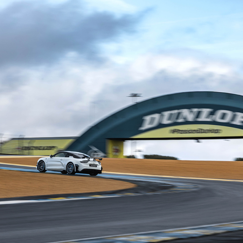 2026 Alpine A110 R Ultime Glacier White Front View