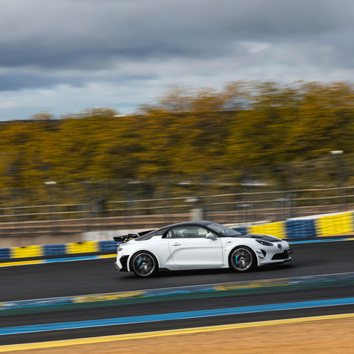 2026 Alpine A110 R Ultime Glacier White Side View