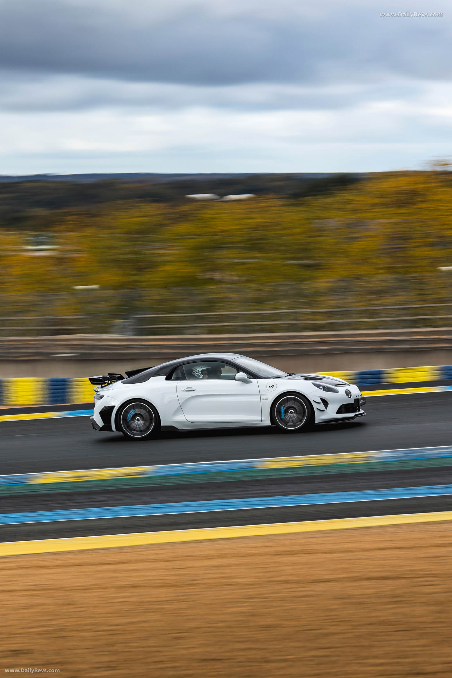2026 Alpine A110 R Ultime Glacier White Side View