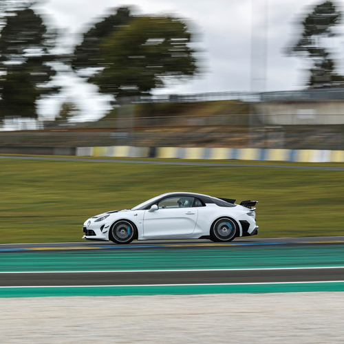 2026 Alpine A110 R Ultime Glacier White Side View
