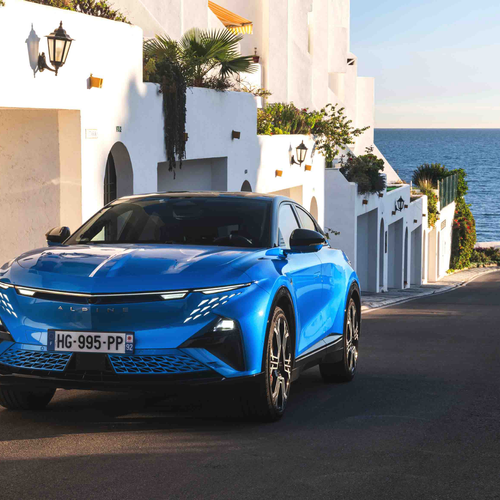 2025 Alpine A390 GT Alpine Vision Blue Front View