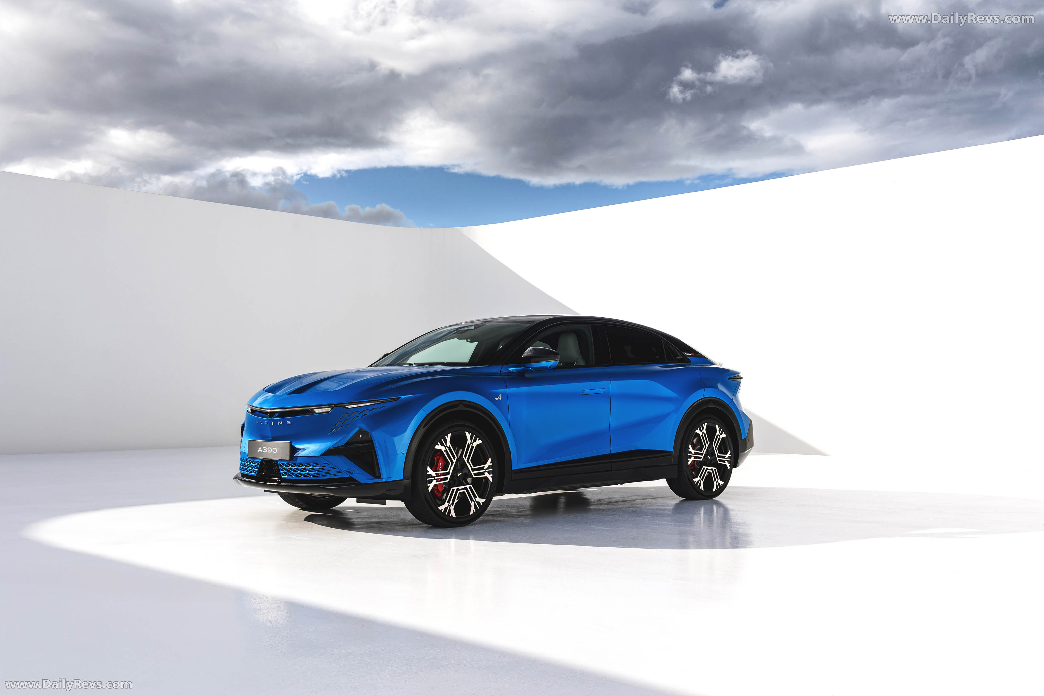 2025 Alpine A390 GT Alpine Vision Blue Front View