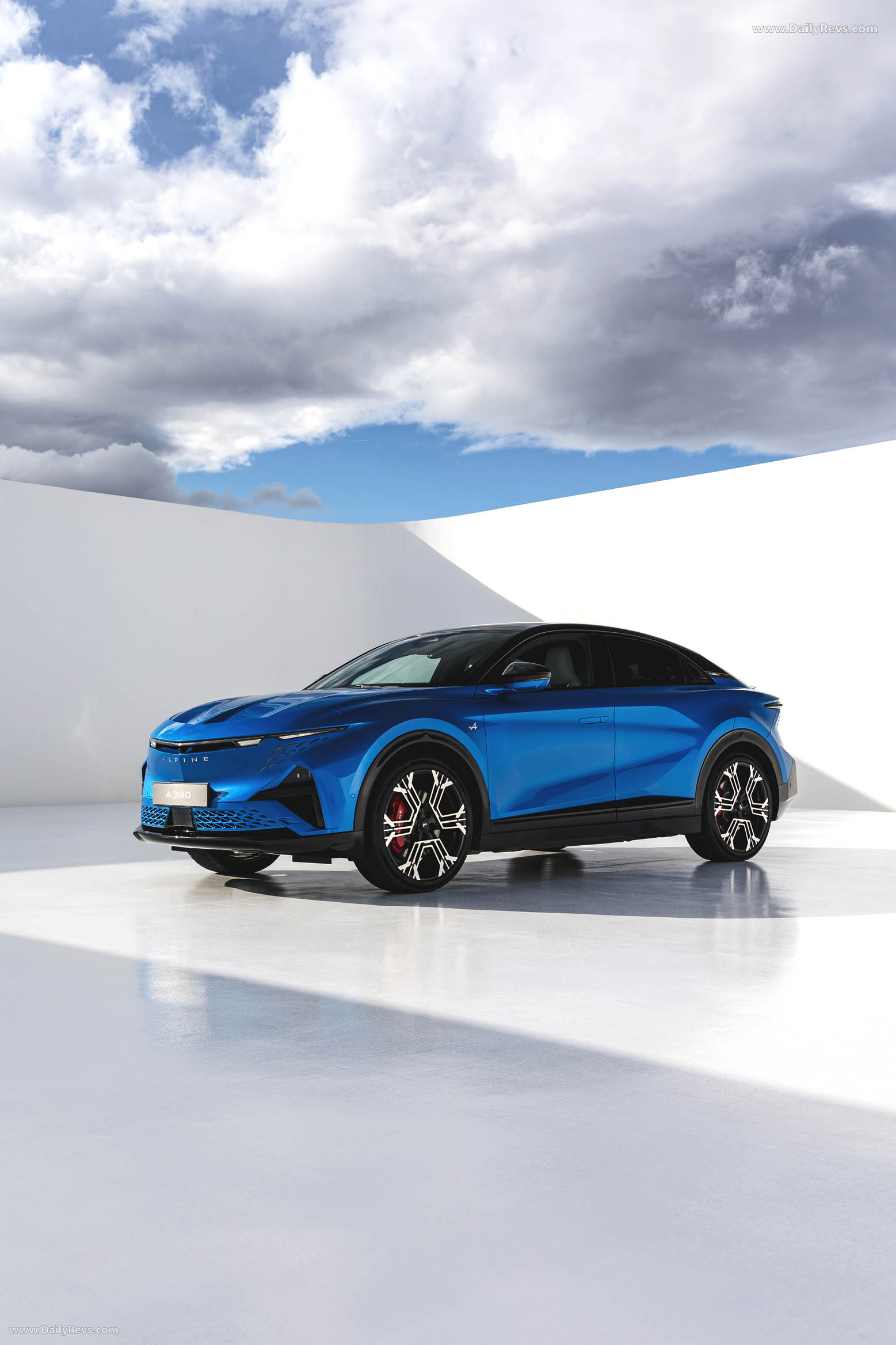 2025 Alpine A390 GT Alpine Vision Blue Front View
