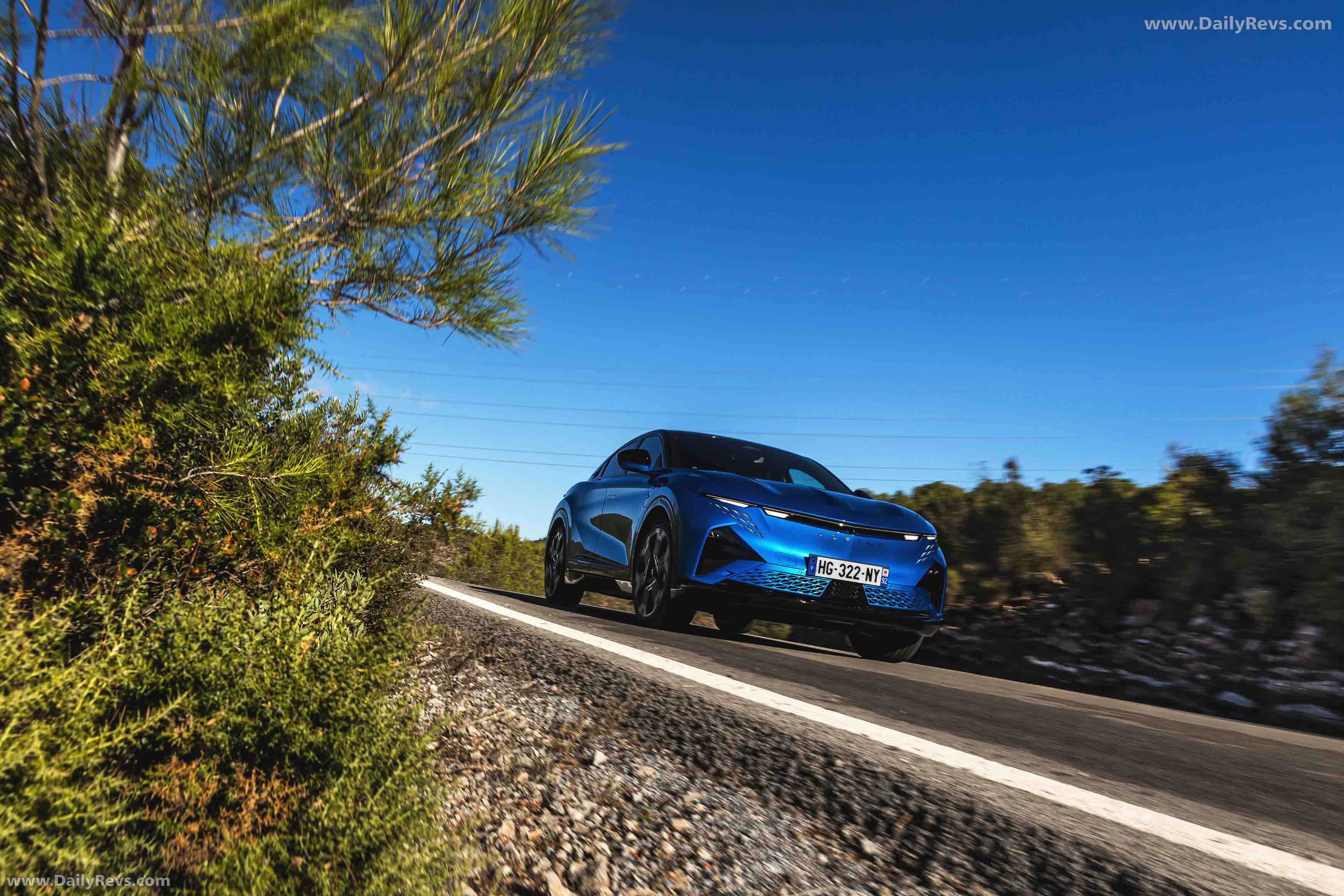 2025 Alpine A390 GT Alpine Vision Blue Front View
