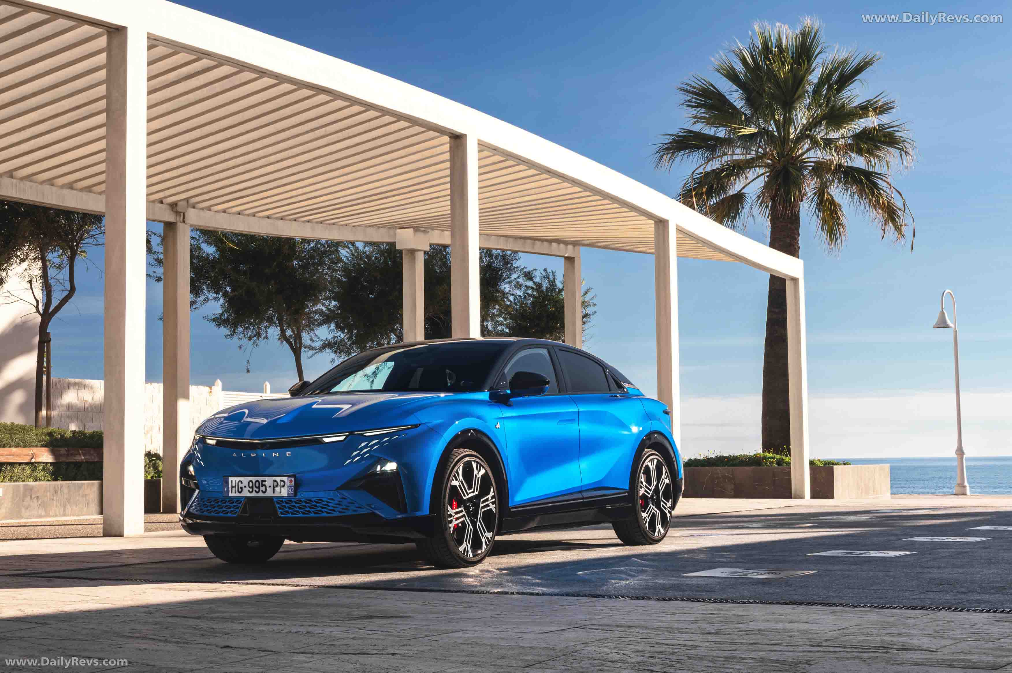 2025 Alpine A390 GT Alpine Vision Blue Front View