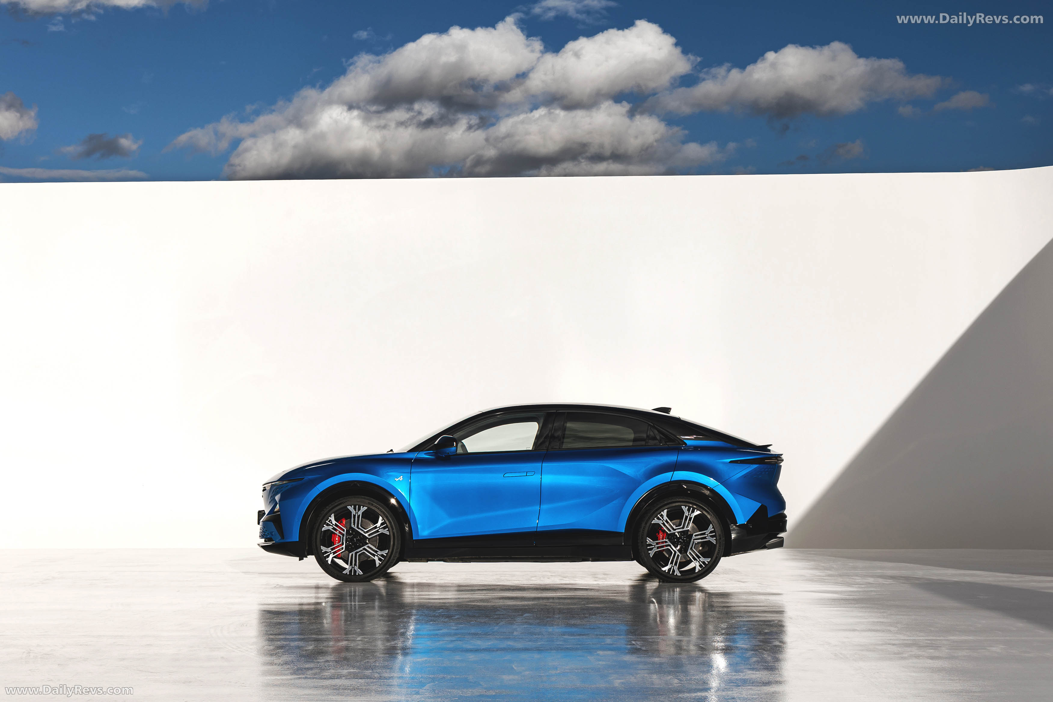 2025 Alpine A390 GT Alpine Vision Blue Side View