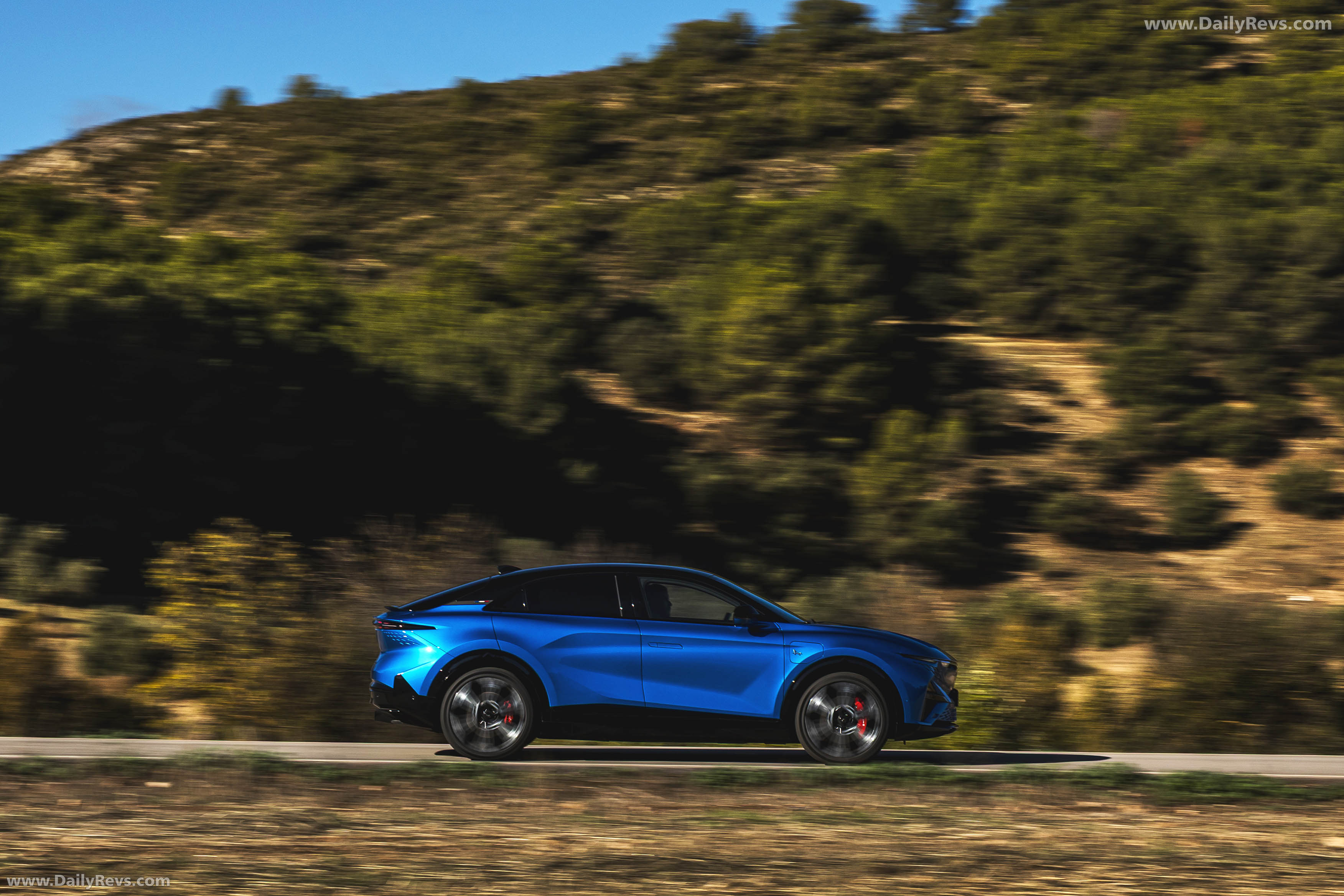 2025 Alpine A390 GT Alpine Vision Blue Side View