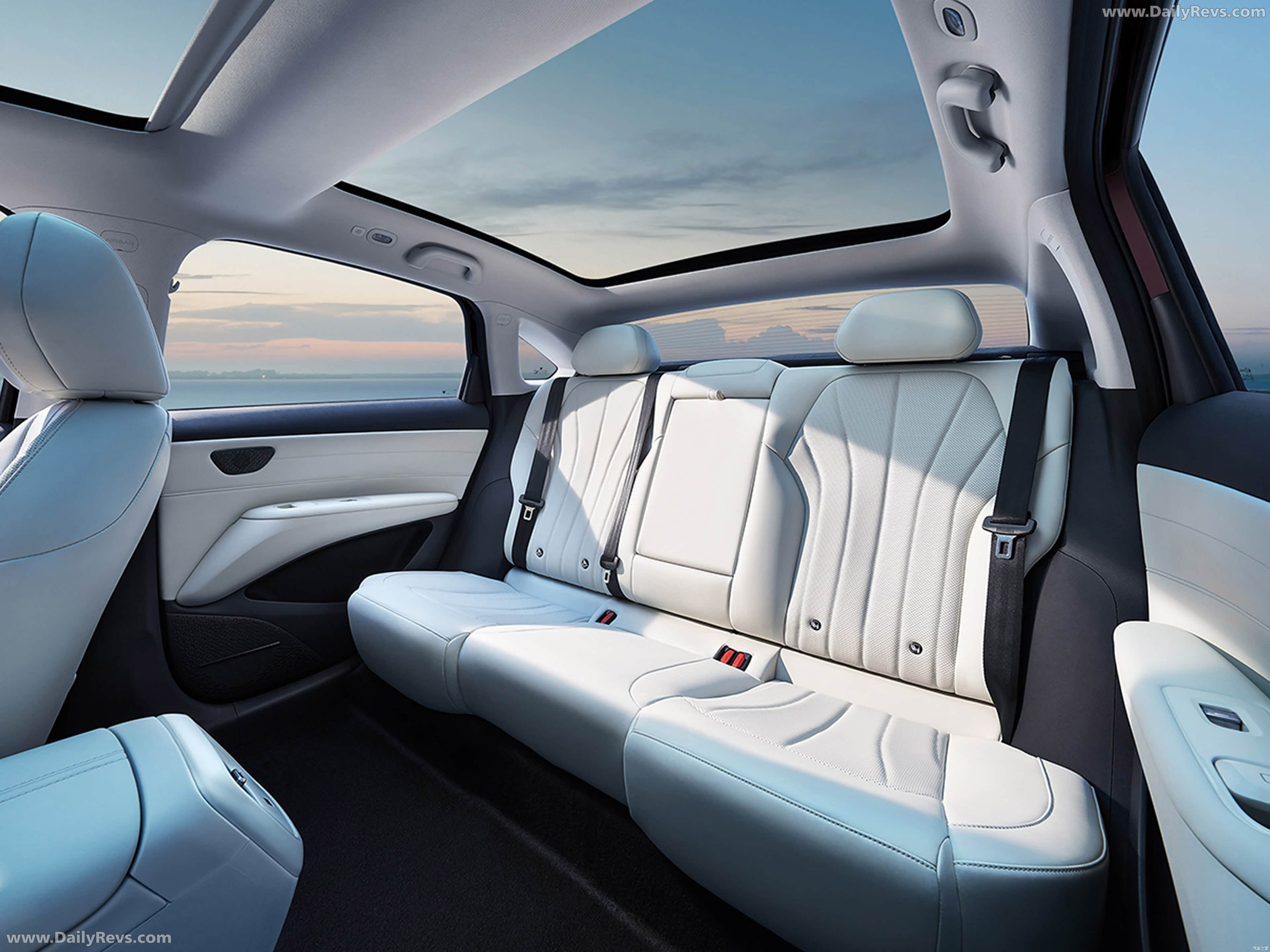 2026 Arcfox S3 Interior