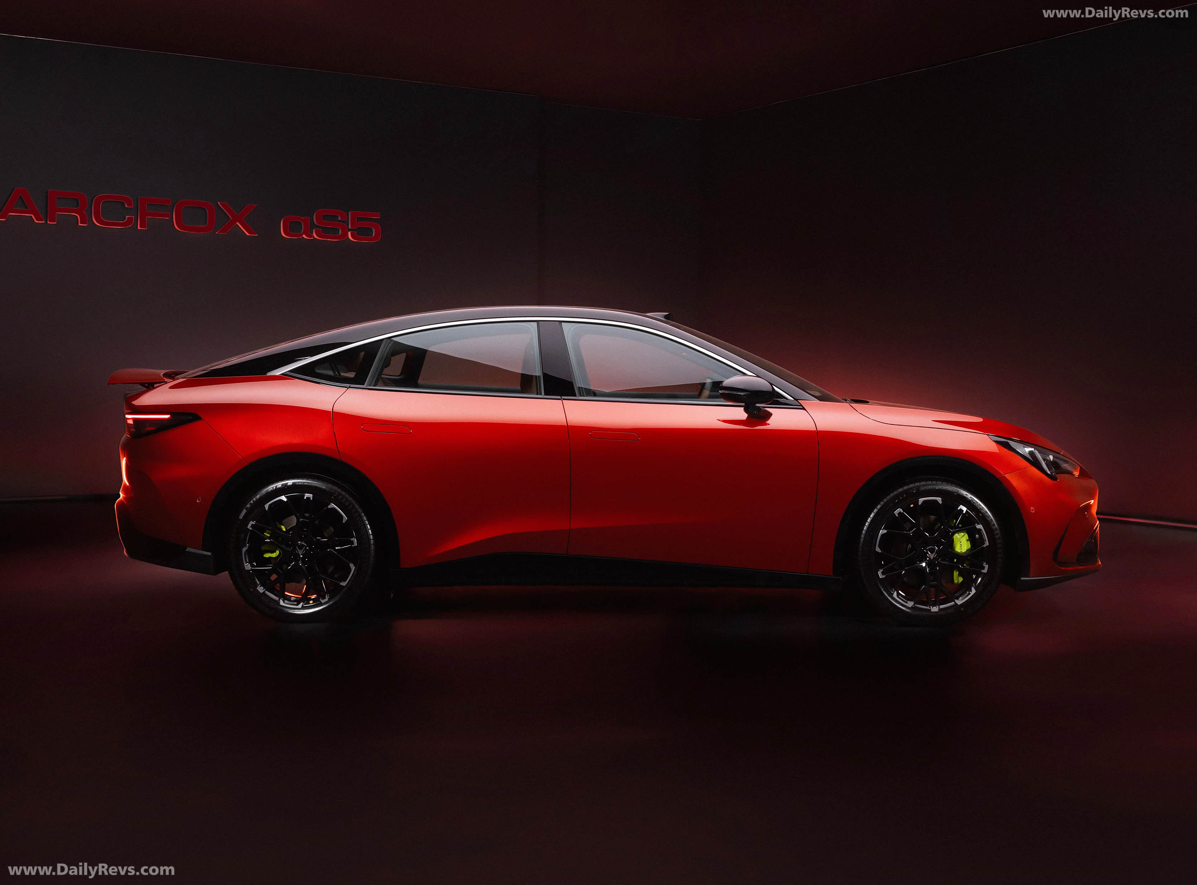 2027 Arcfox S5 Sport Edition Side View