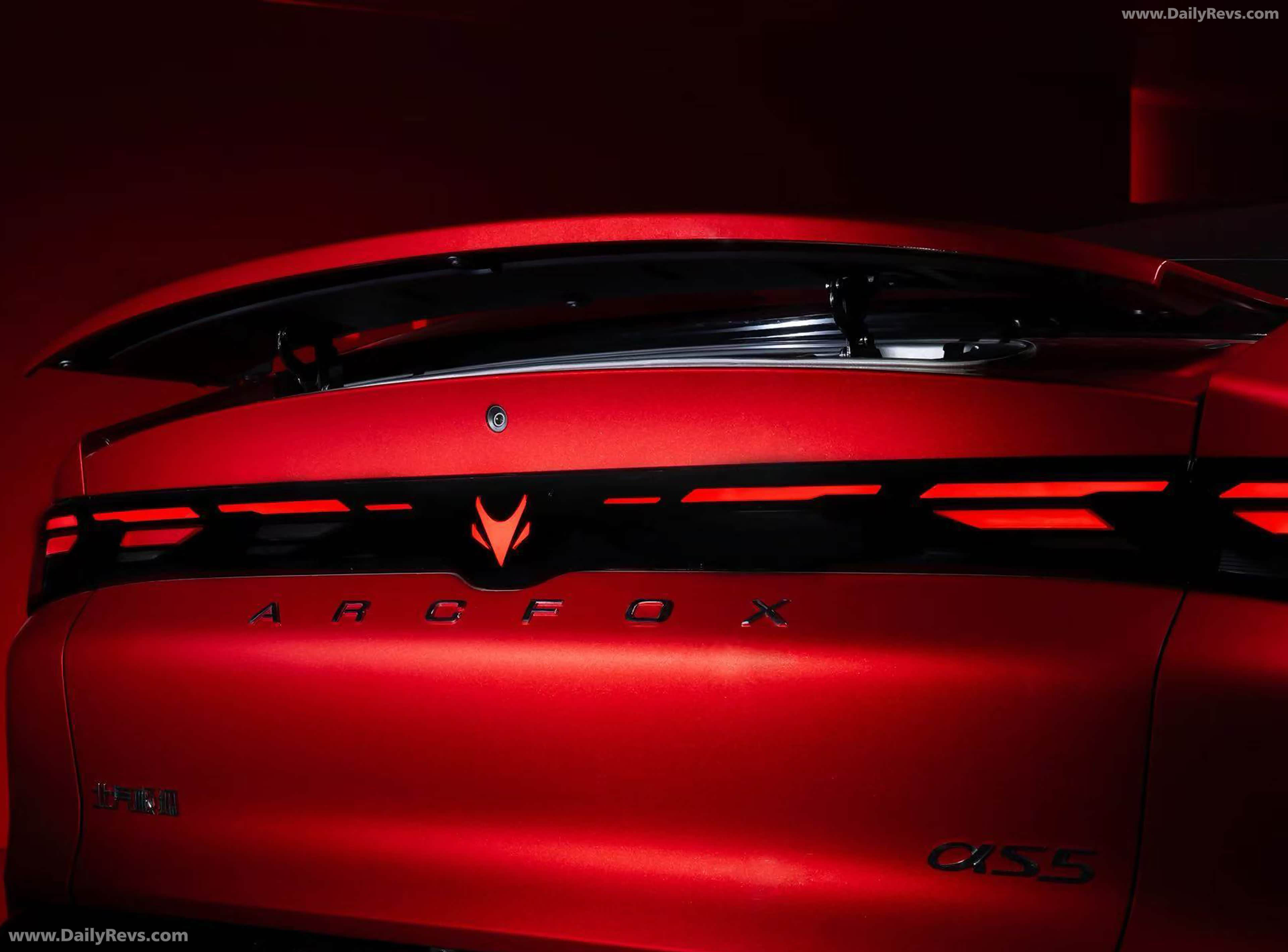 2027 Arcfox S5 Sport Edition Exterior