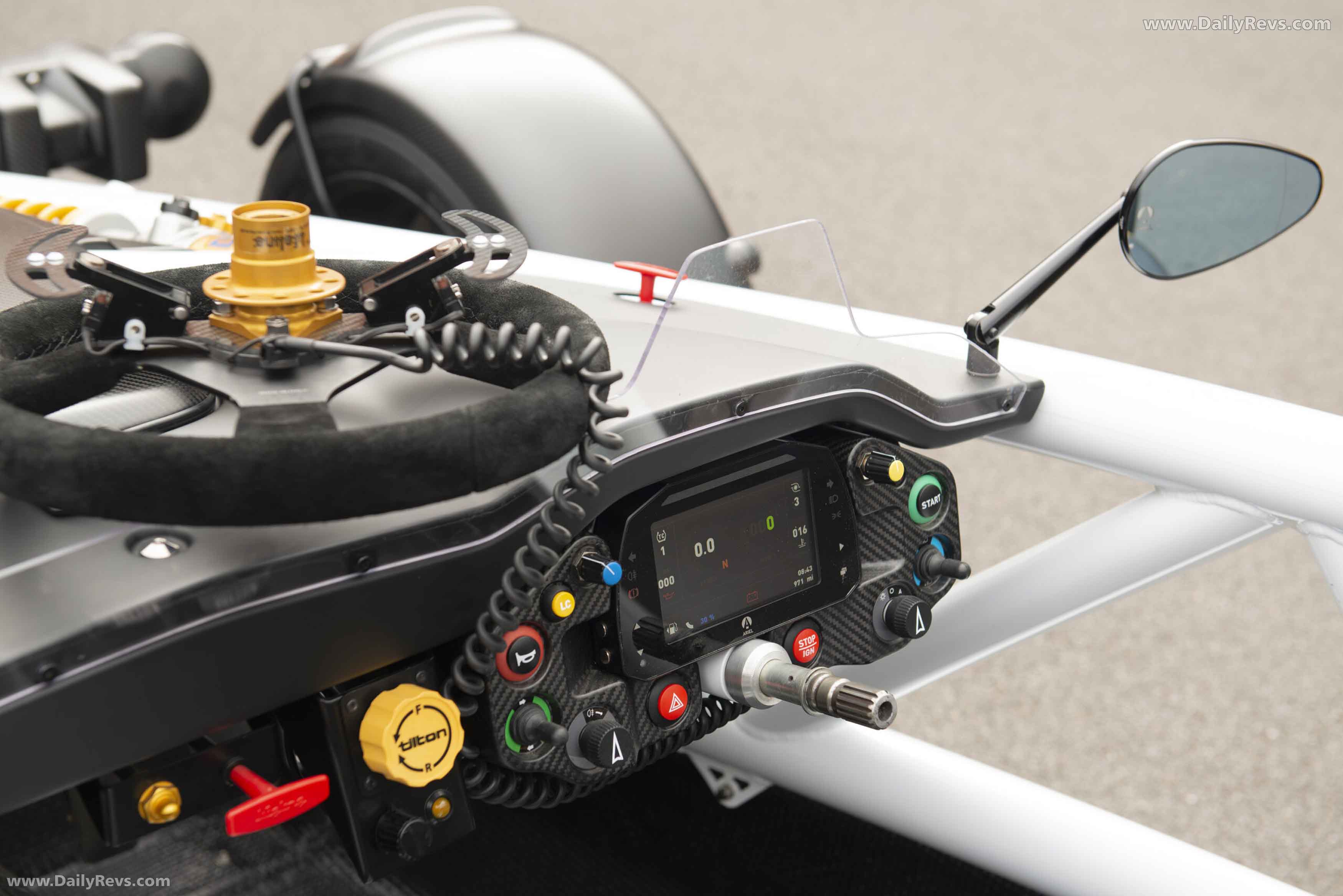 2024 Ariel Motor Atom 4R Interior