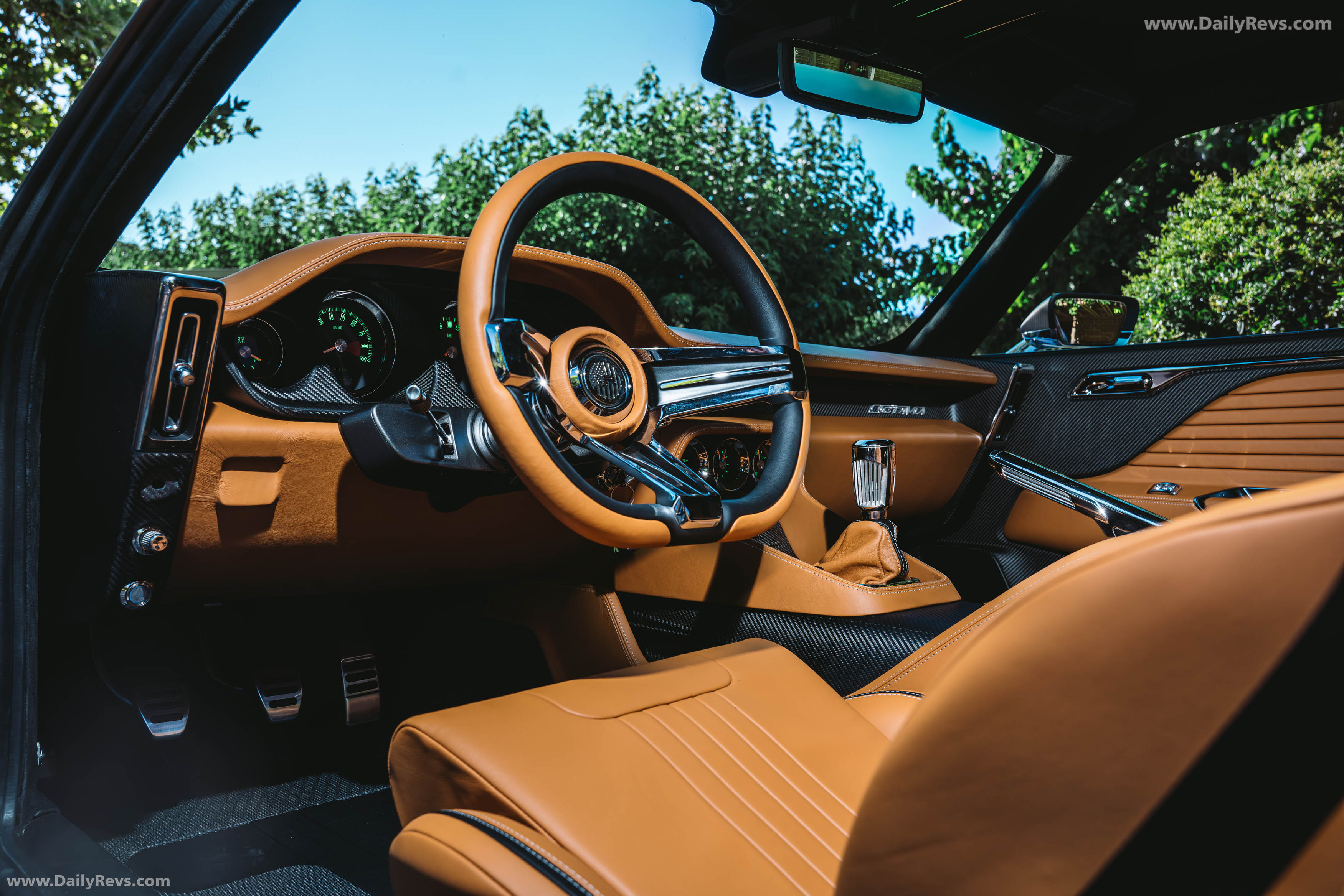 1971 Aston Martin DBS Octavia by Ringbrothers Interior