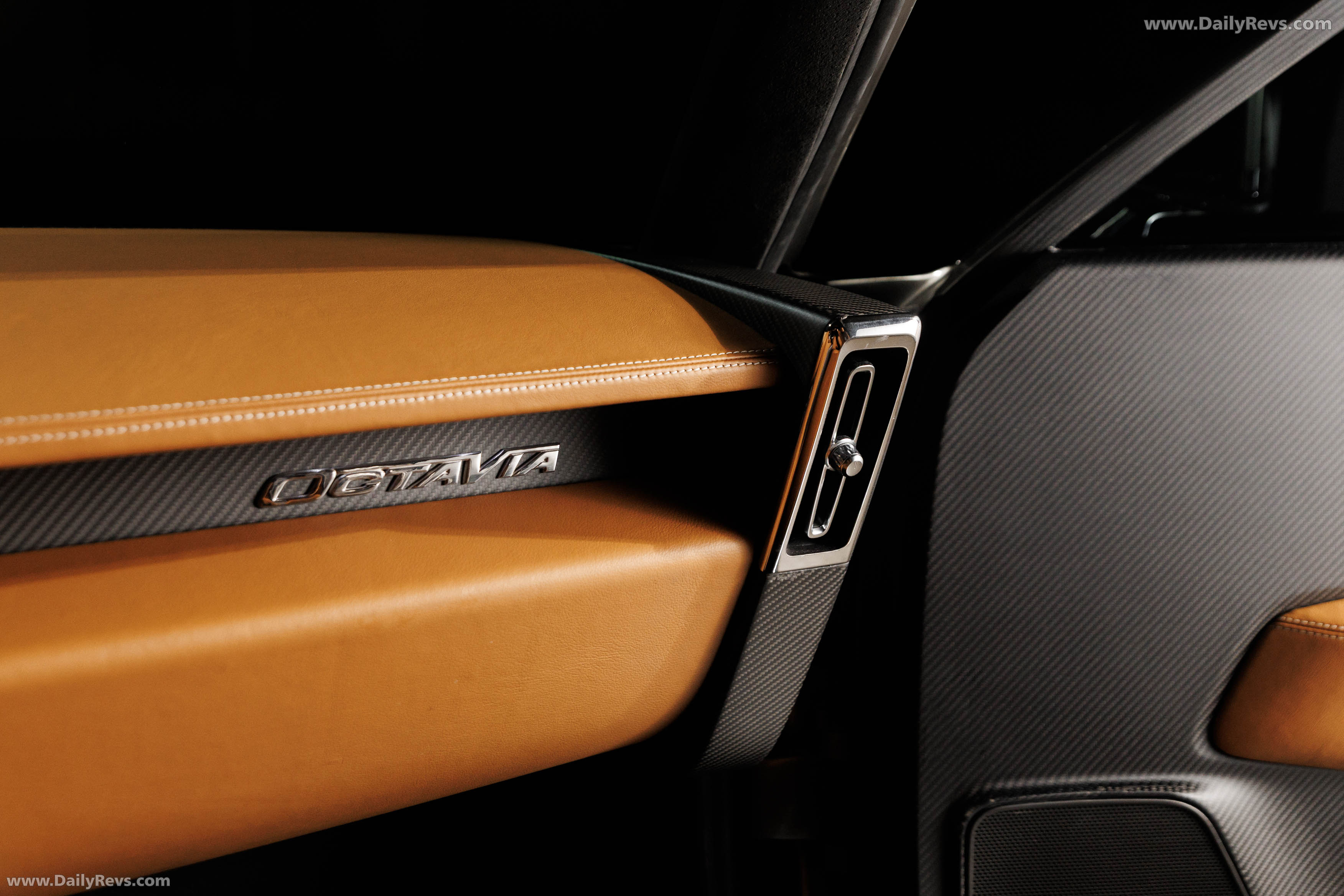 1971 Aston Martin DBS Octavia by Ringbrothers Interior
