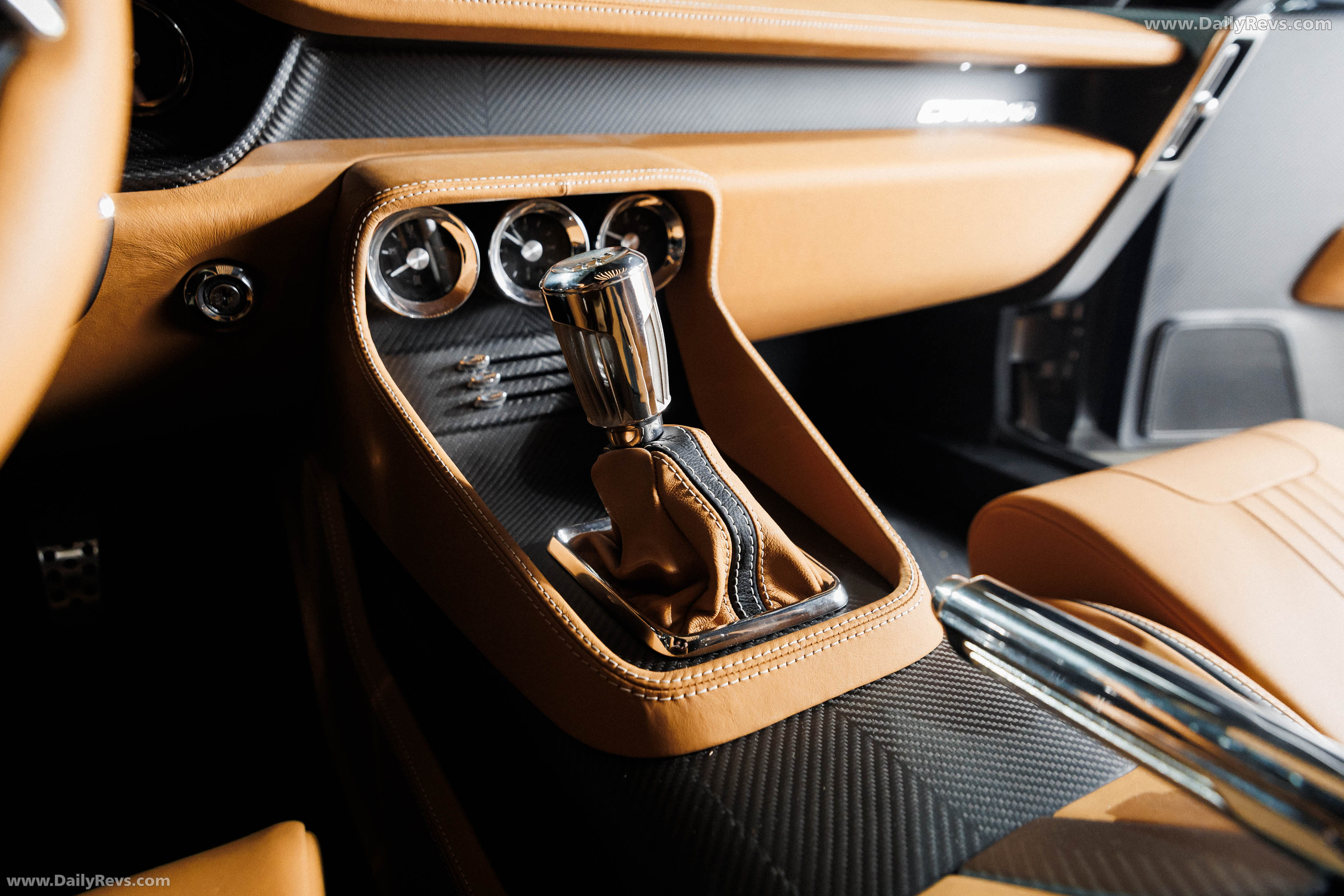 1971 Aston Martin DBS Octavia by Ringbrothers Interior