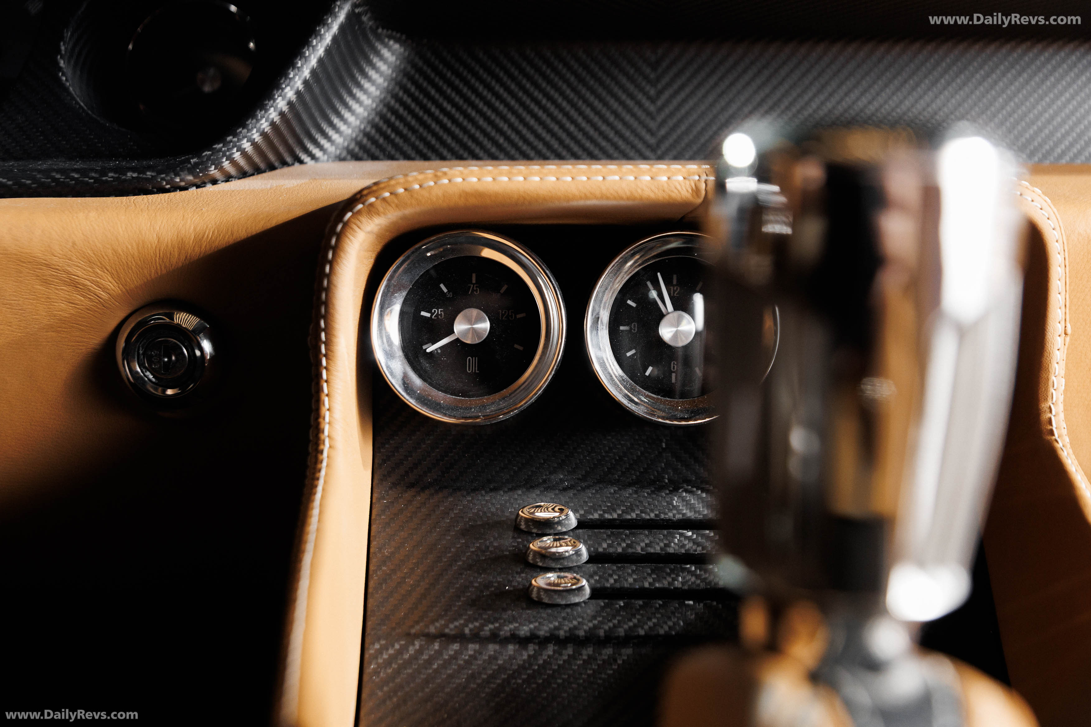 1971 Aston Martin DBS Octavia by Ringbrothers Interior