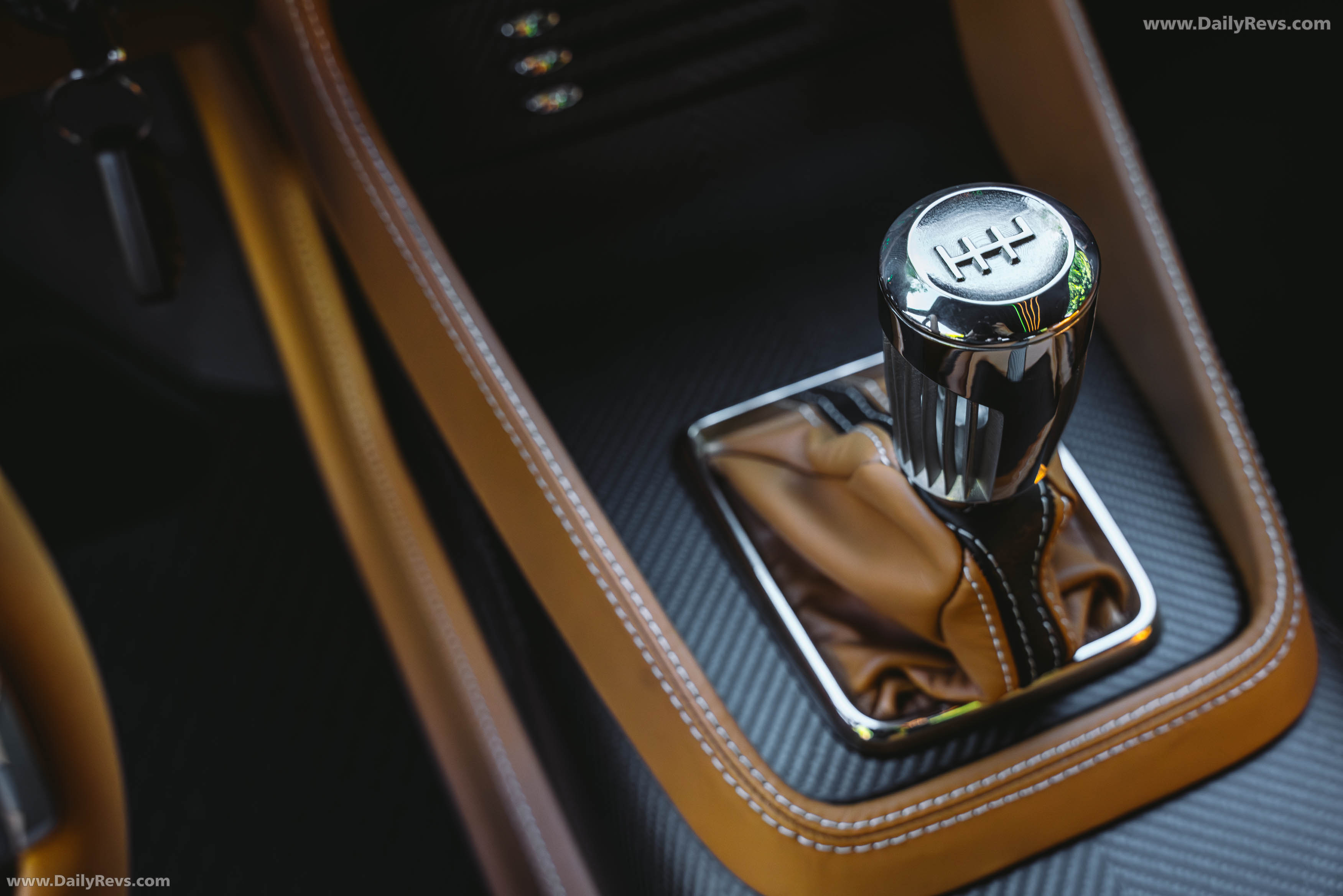 1971 Aston Martin DBS Octavia by Ringbrothers Interior