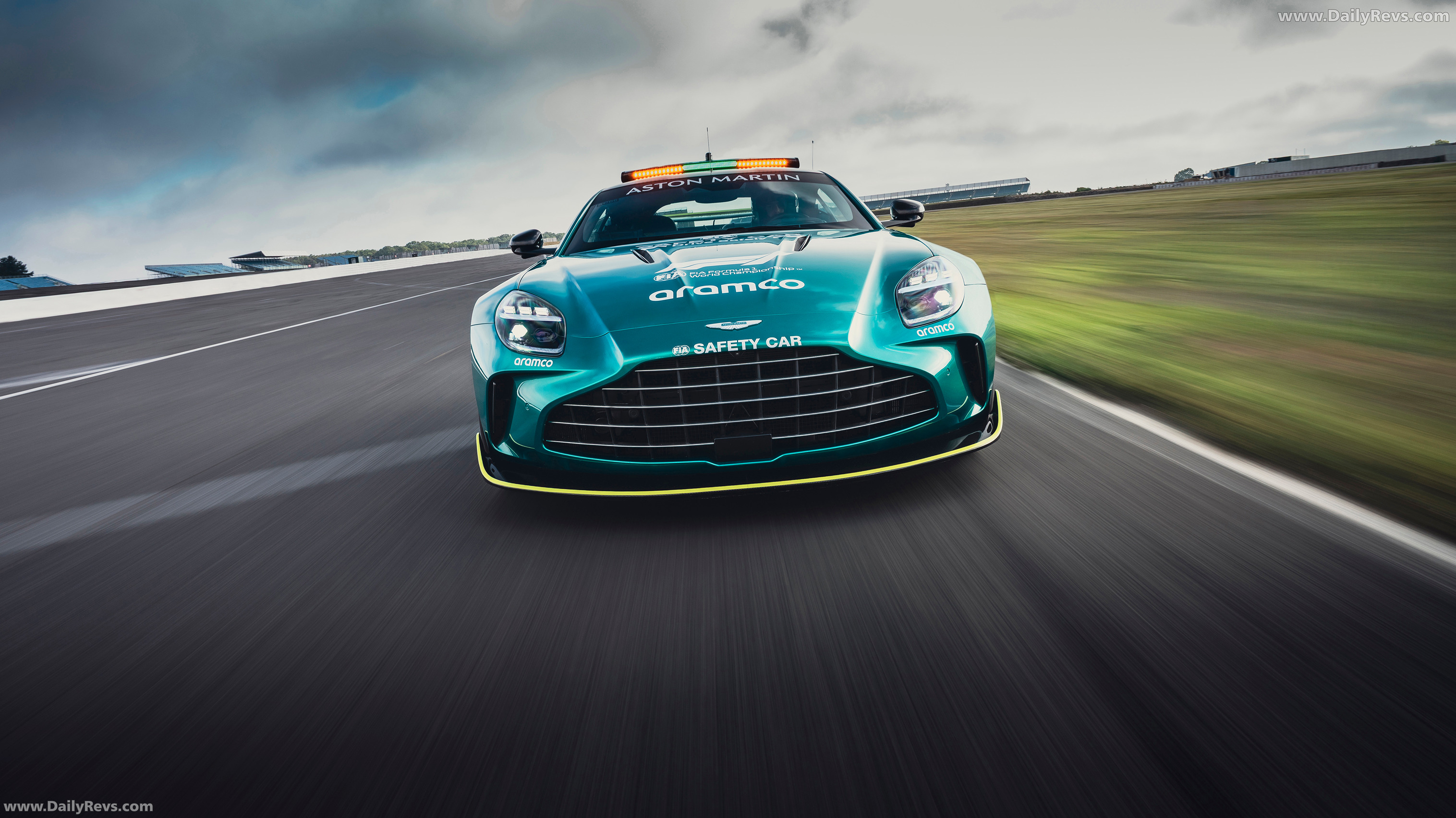 2025 Aston Martin Vantage S Safety Car Front View