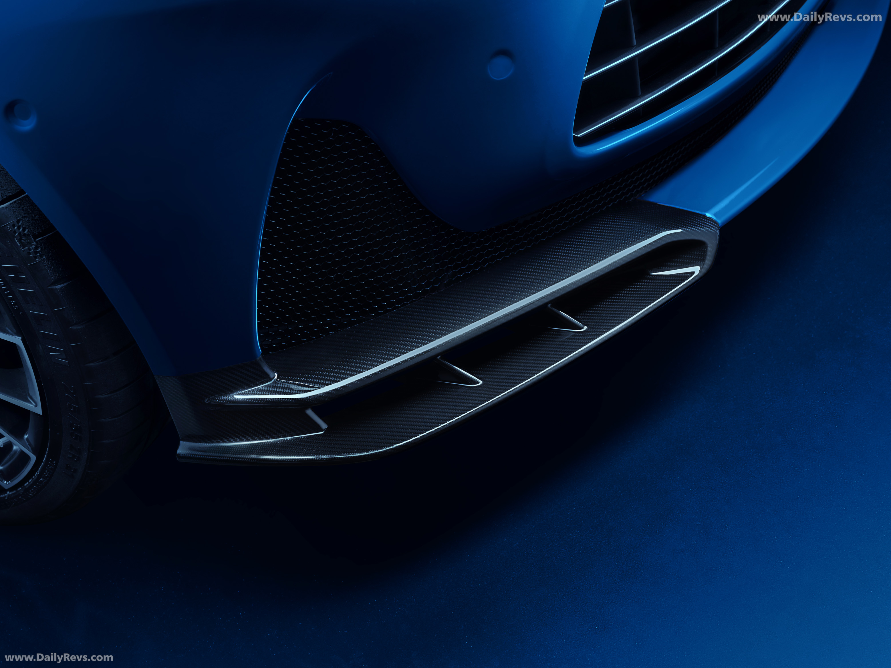 2026 Aston Martin DB12 S Exterior
